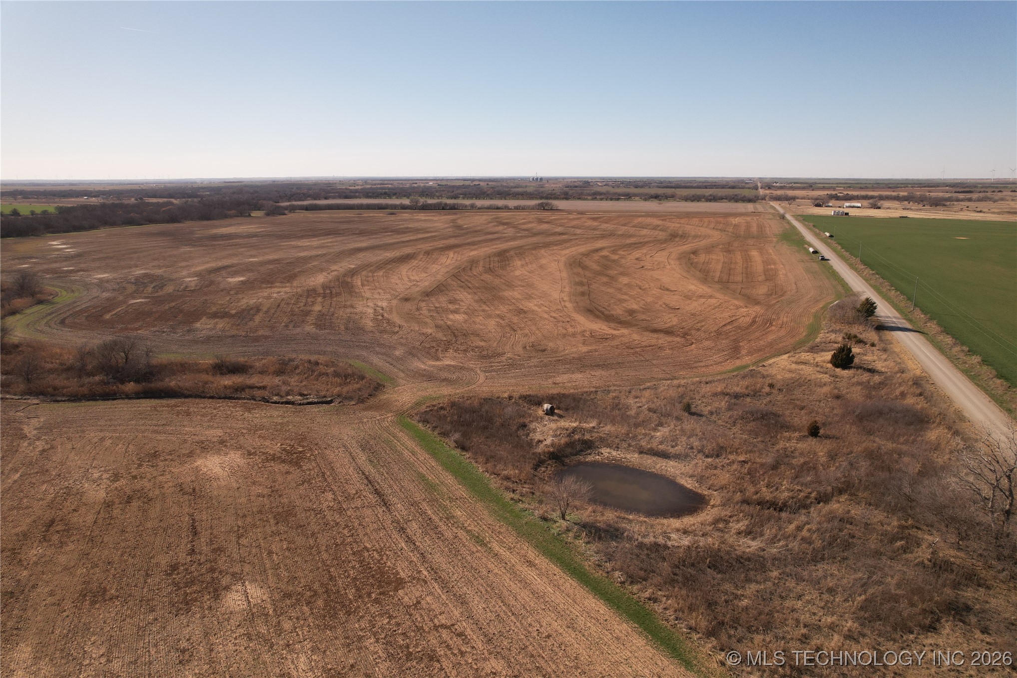 0001 E 320 Property Photo 29