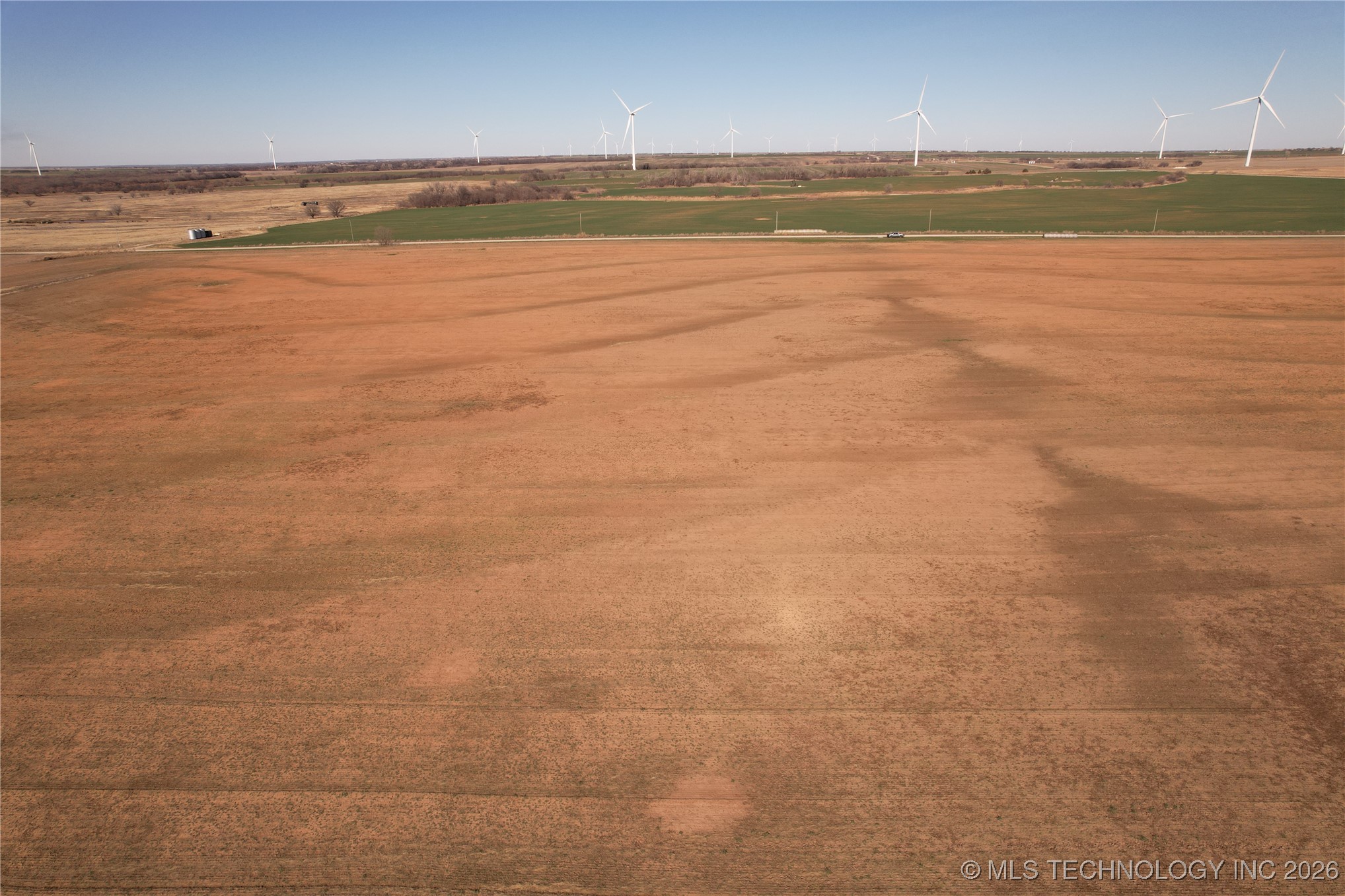 0001 E 320 Property Photo 31