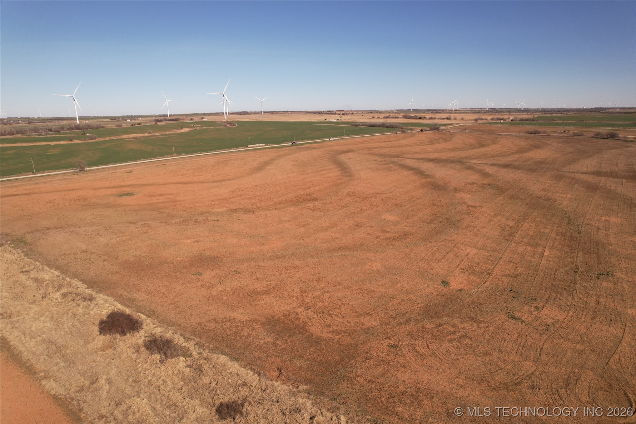 0001 E 320 Property Photo 37