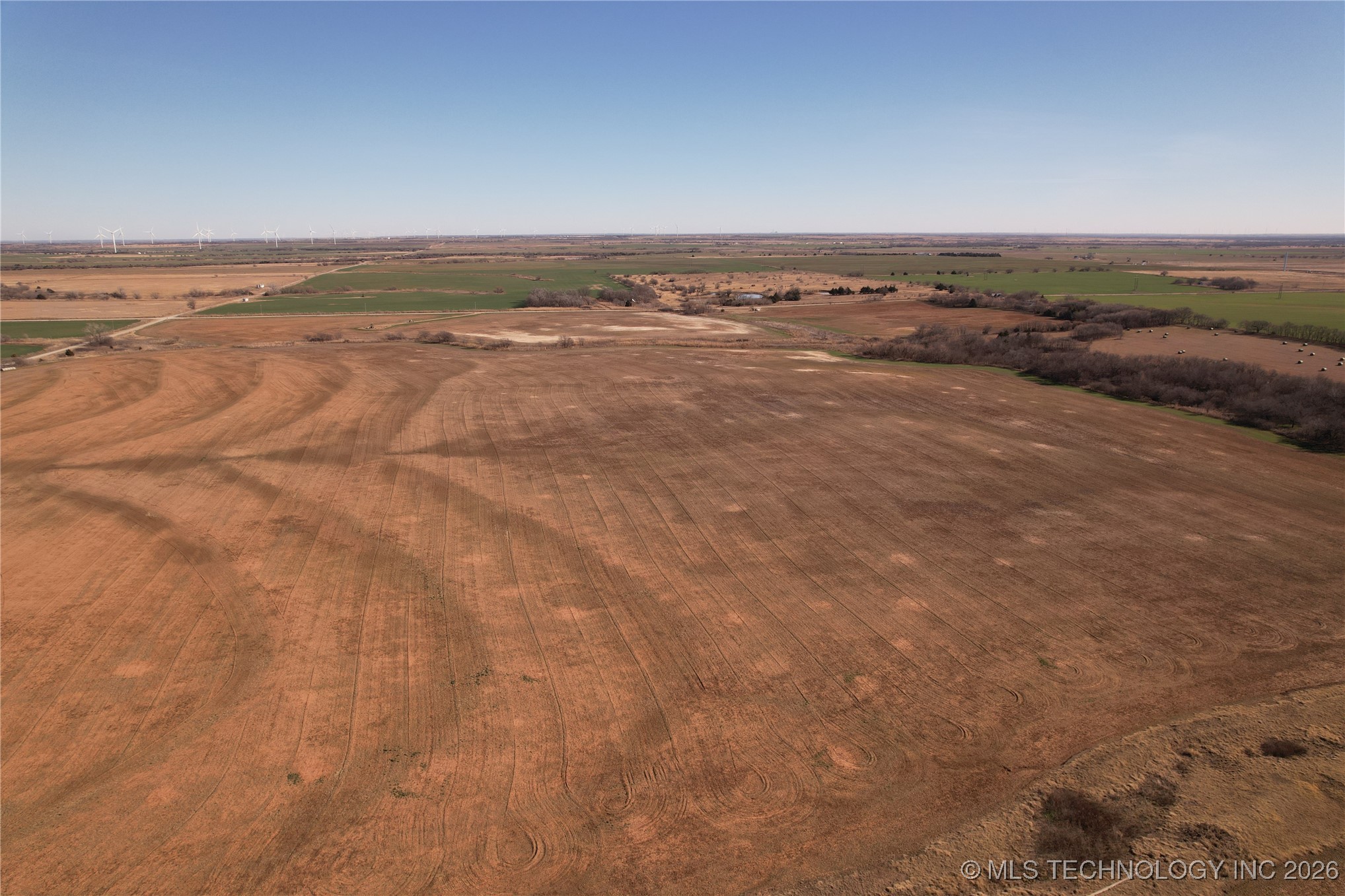 0001 E 320 Property Photo 42