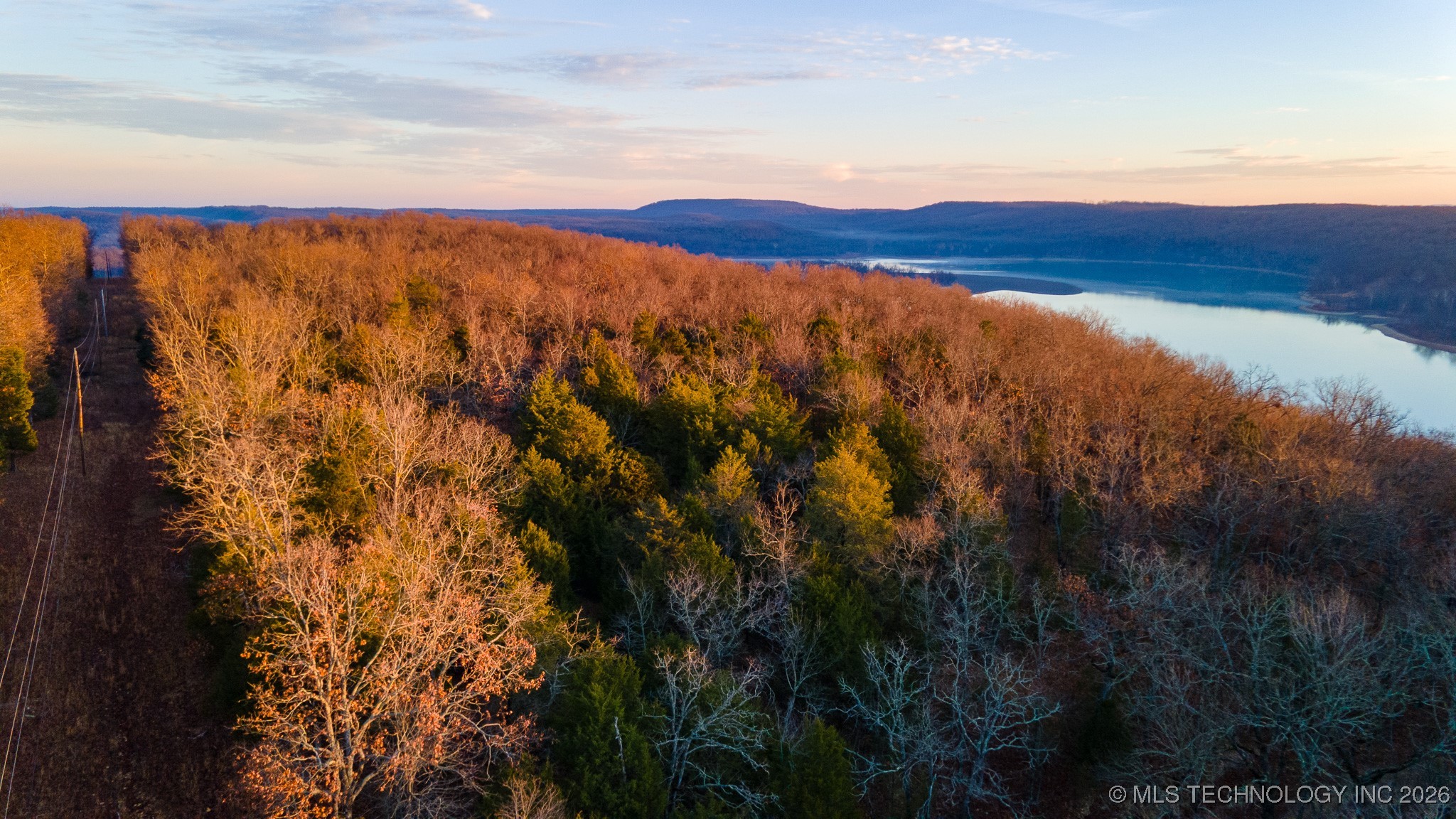 E 855 Road Property Photo 6