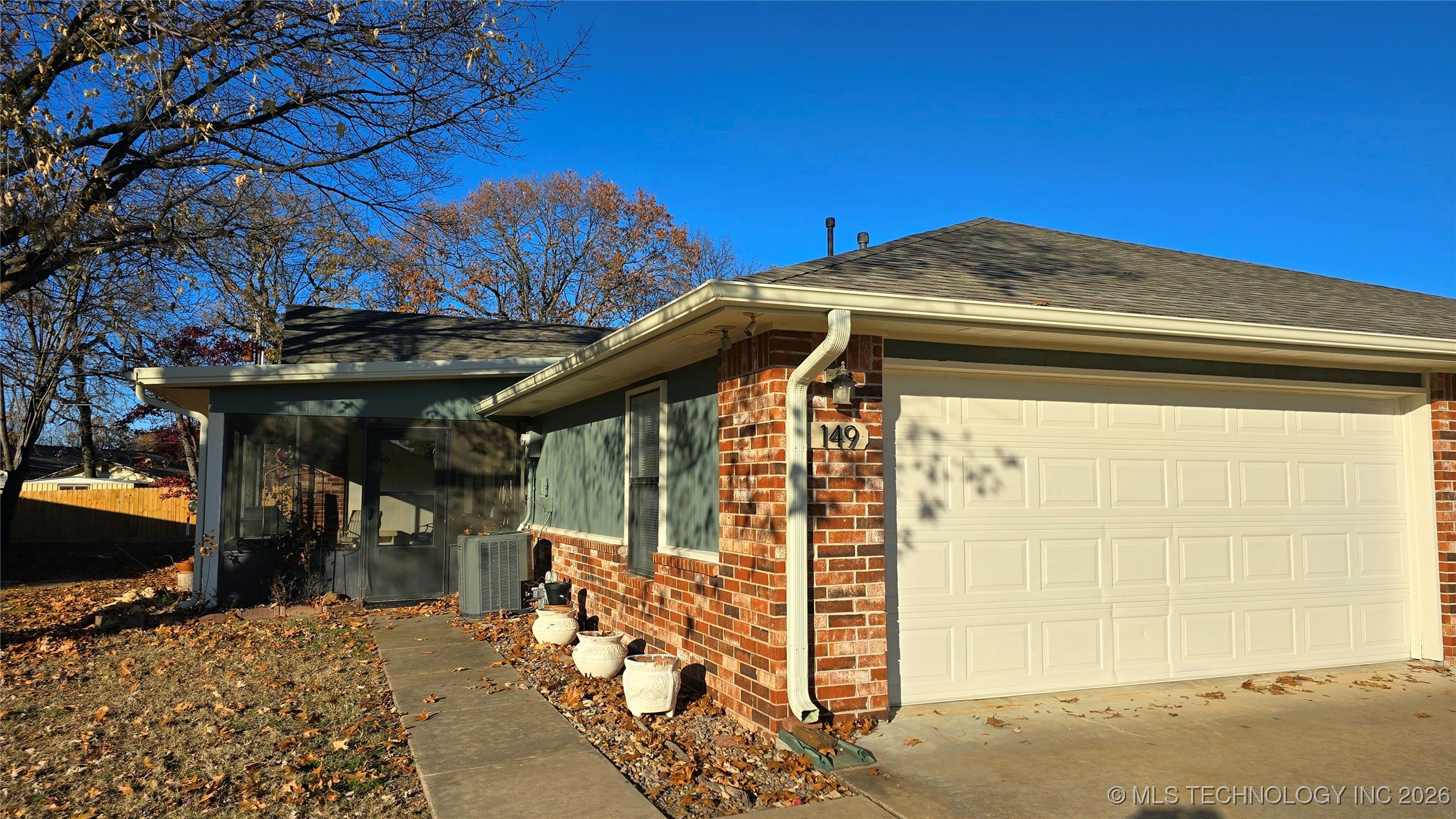 114679 S 4172 Circle 149 Property Photo 3