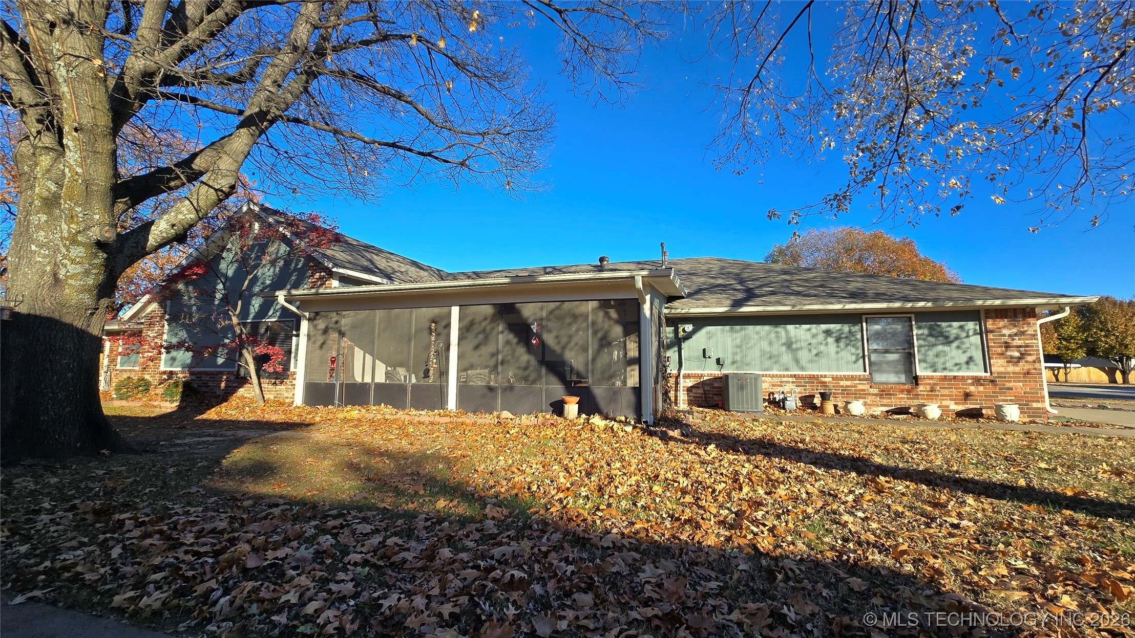 114679 S 4172 Circle 149 Property Photo 4