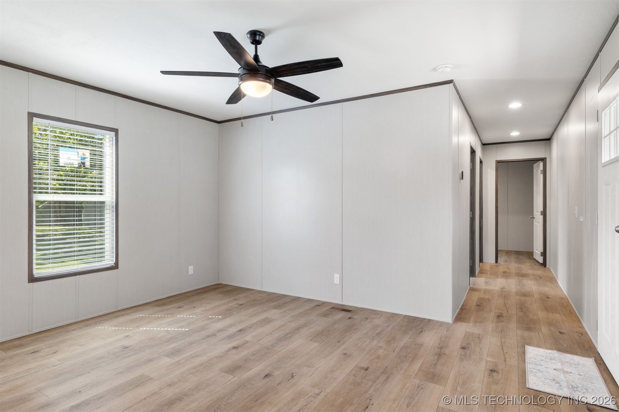 401 3rd Property Photo 12