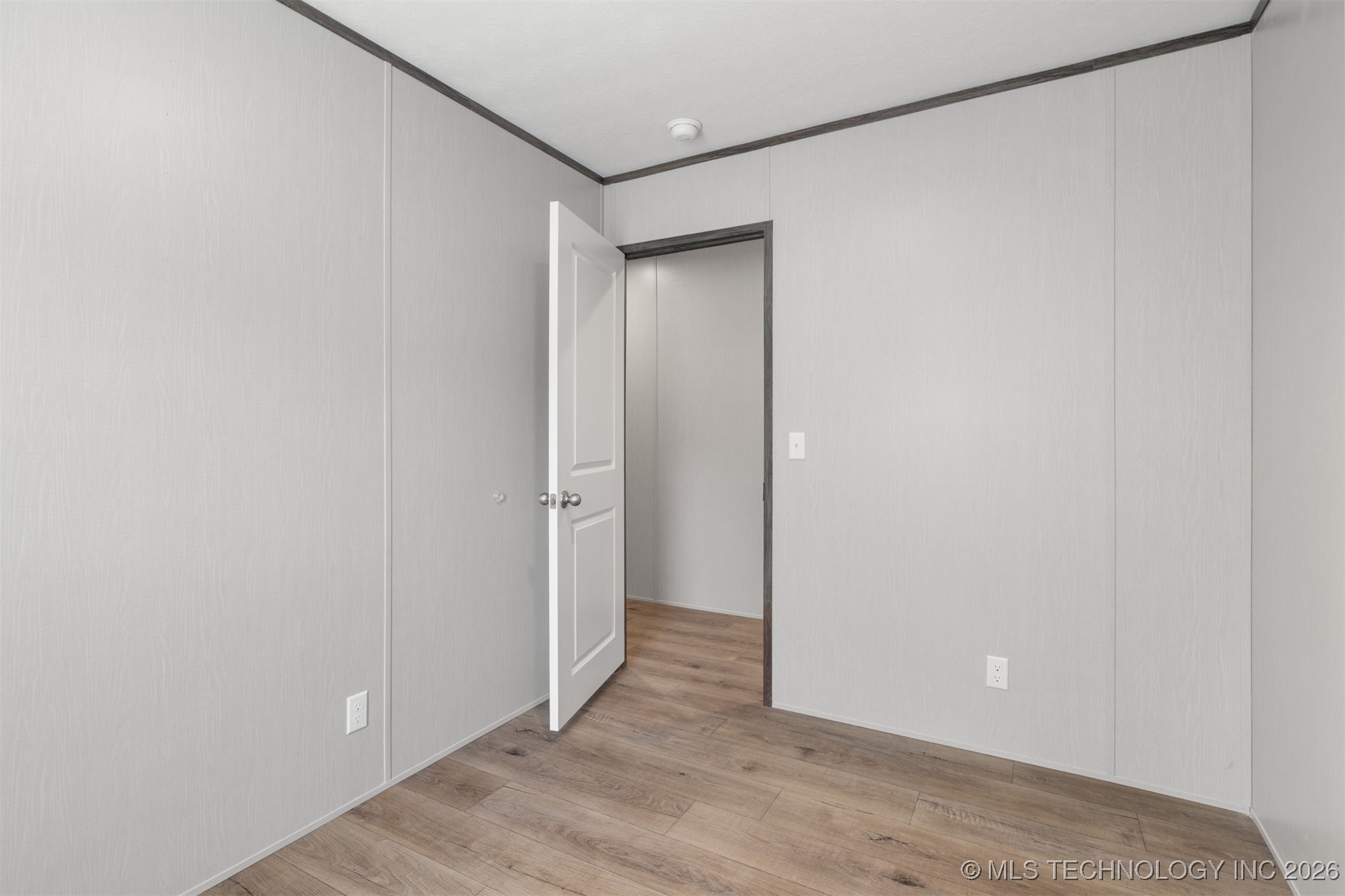 401 3rd Property Photo 14