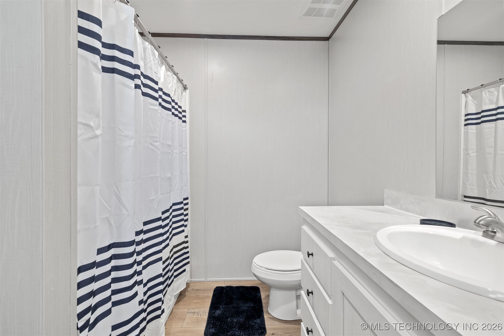 401 3rd Property Photo 19