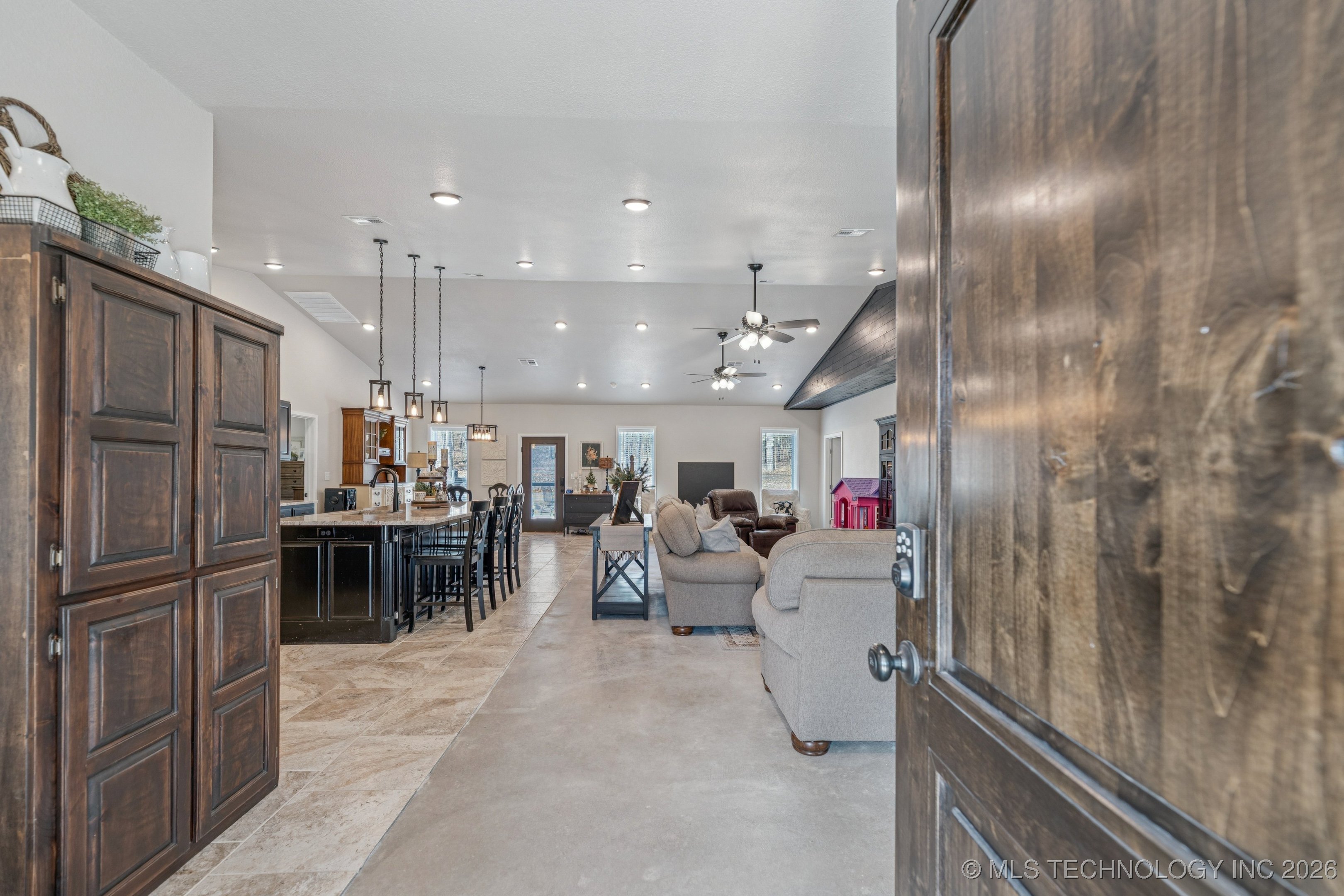 367315 E Country Club Boulevard Property Photo 3