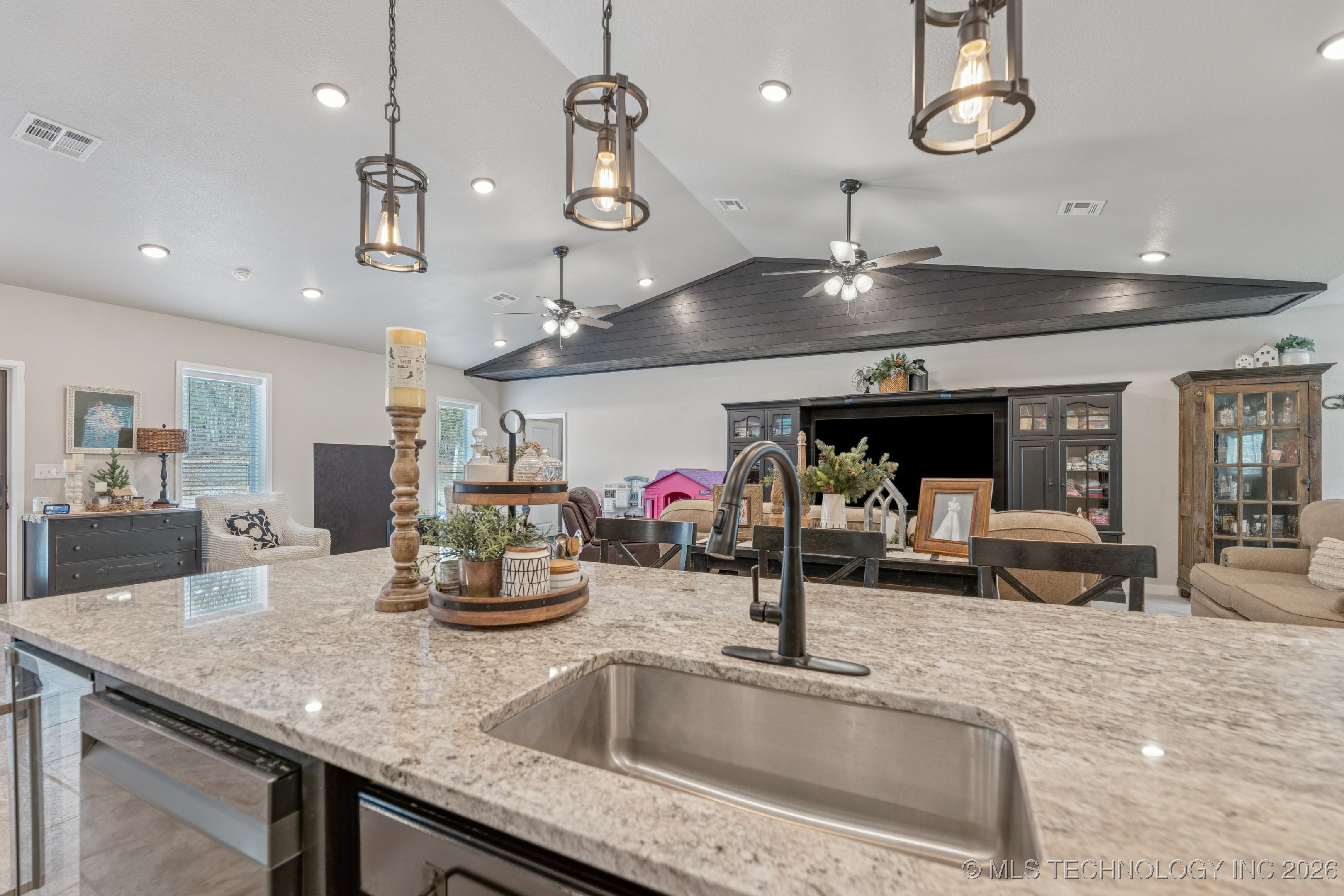 367315 E Country Club Boulevard Property Photo 9