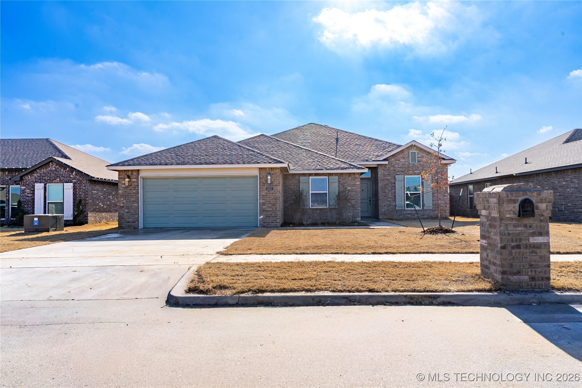 2517 W South Street Property Photo 4