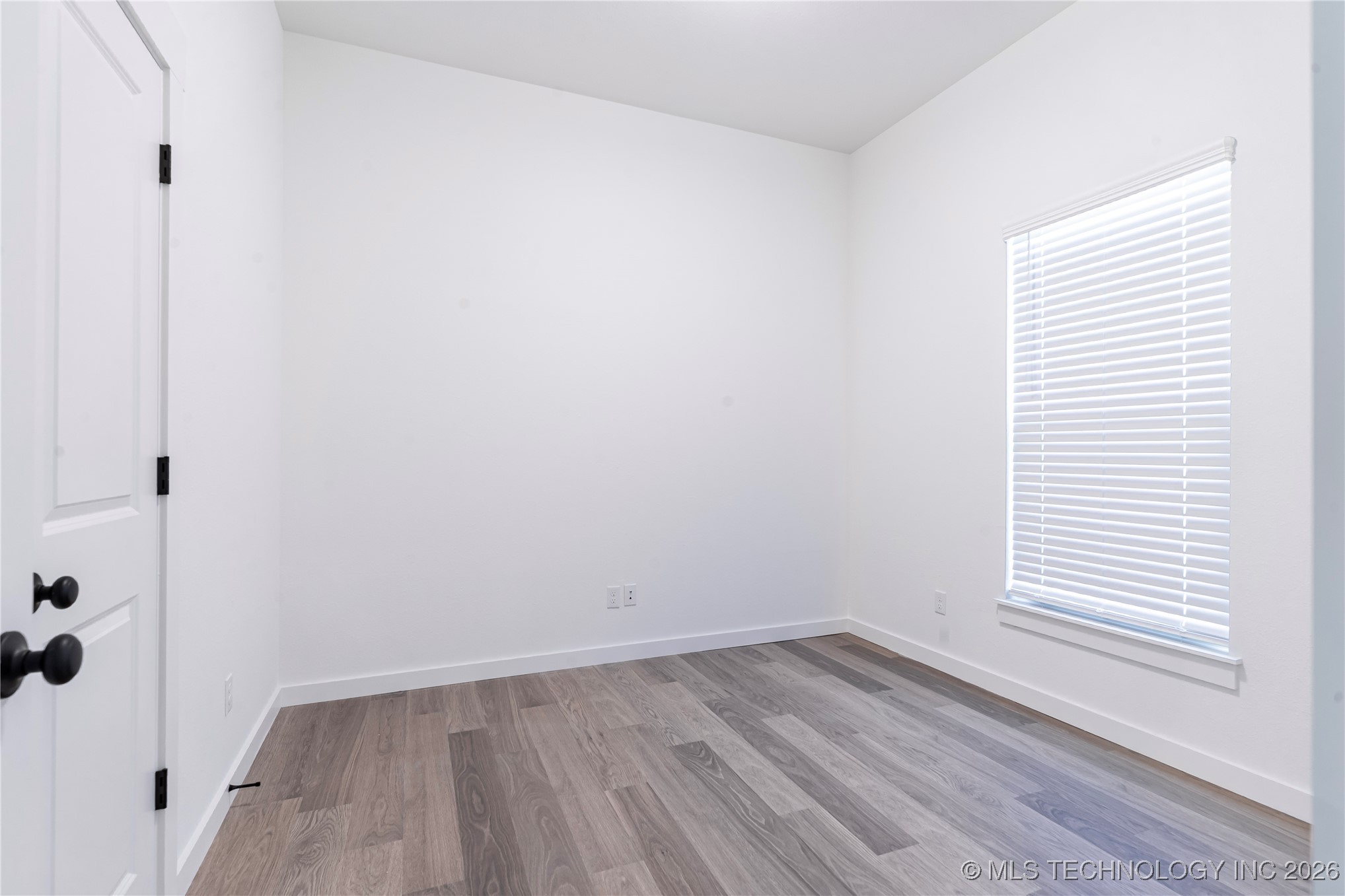 2517 W South Street Property Photo 7