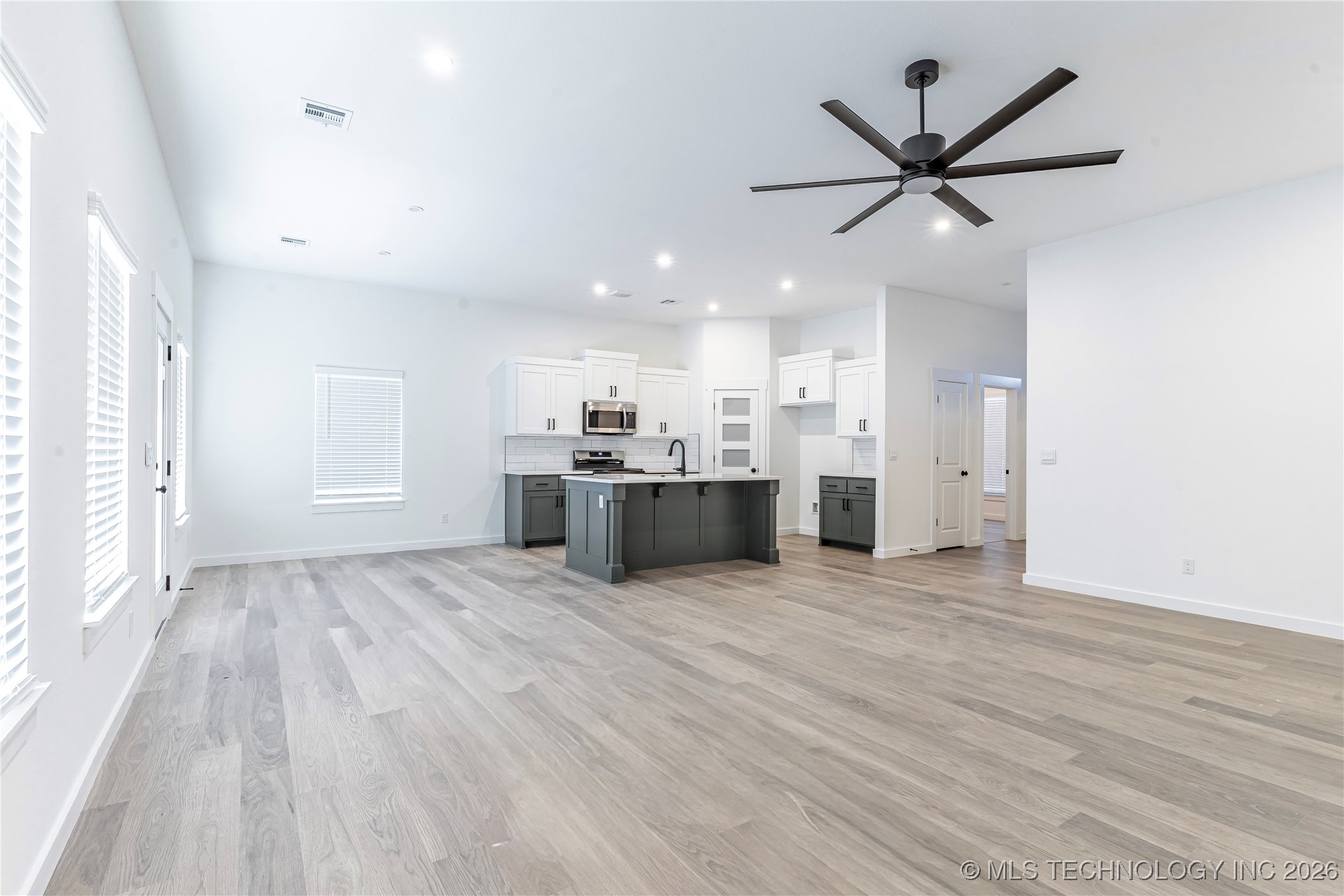 2517 W South Street Property Photo 14