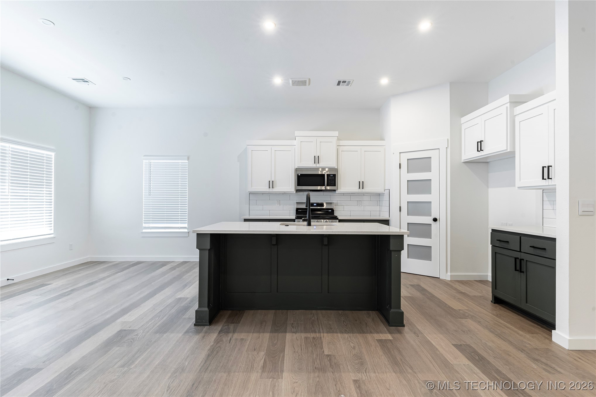 2517 W South Street Property Photo 15