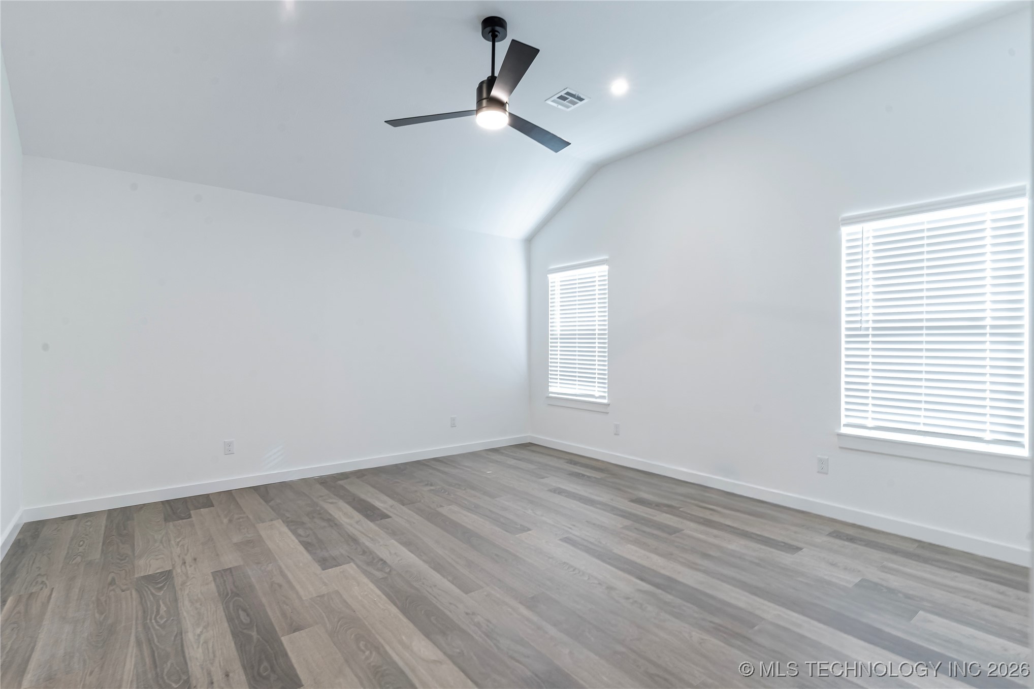 2517 W South Street Property Photo 19