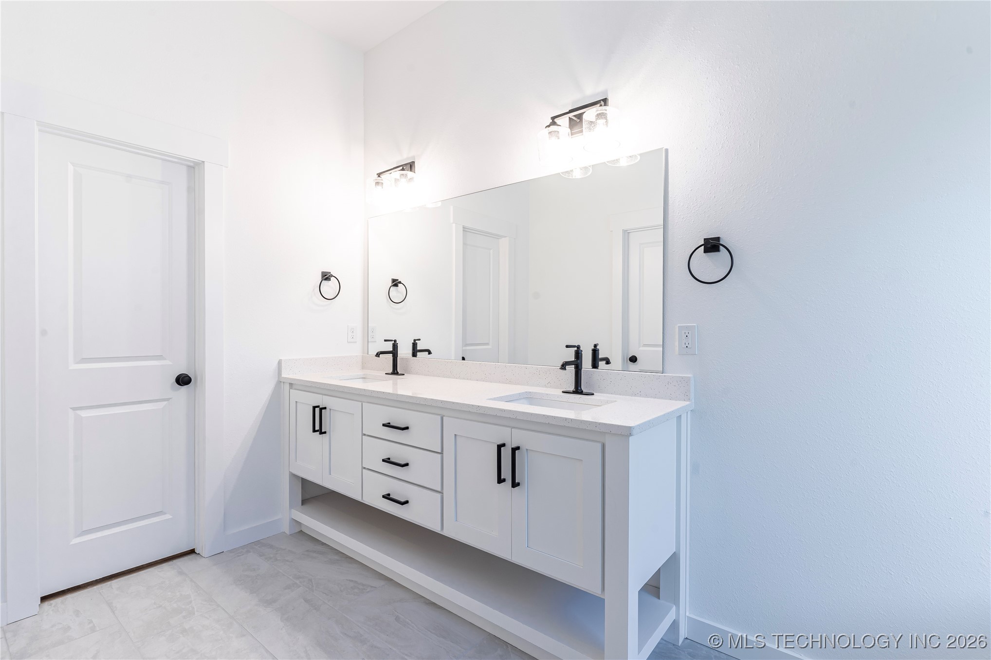 2517 W South Street Property Photo 21