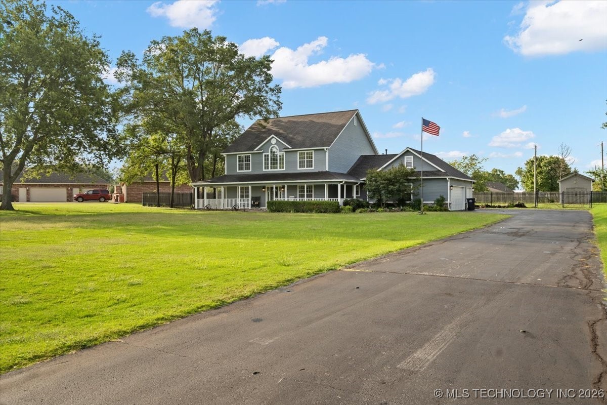 15412 E 78th Street N Property Photo 2