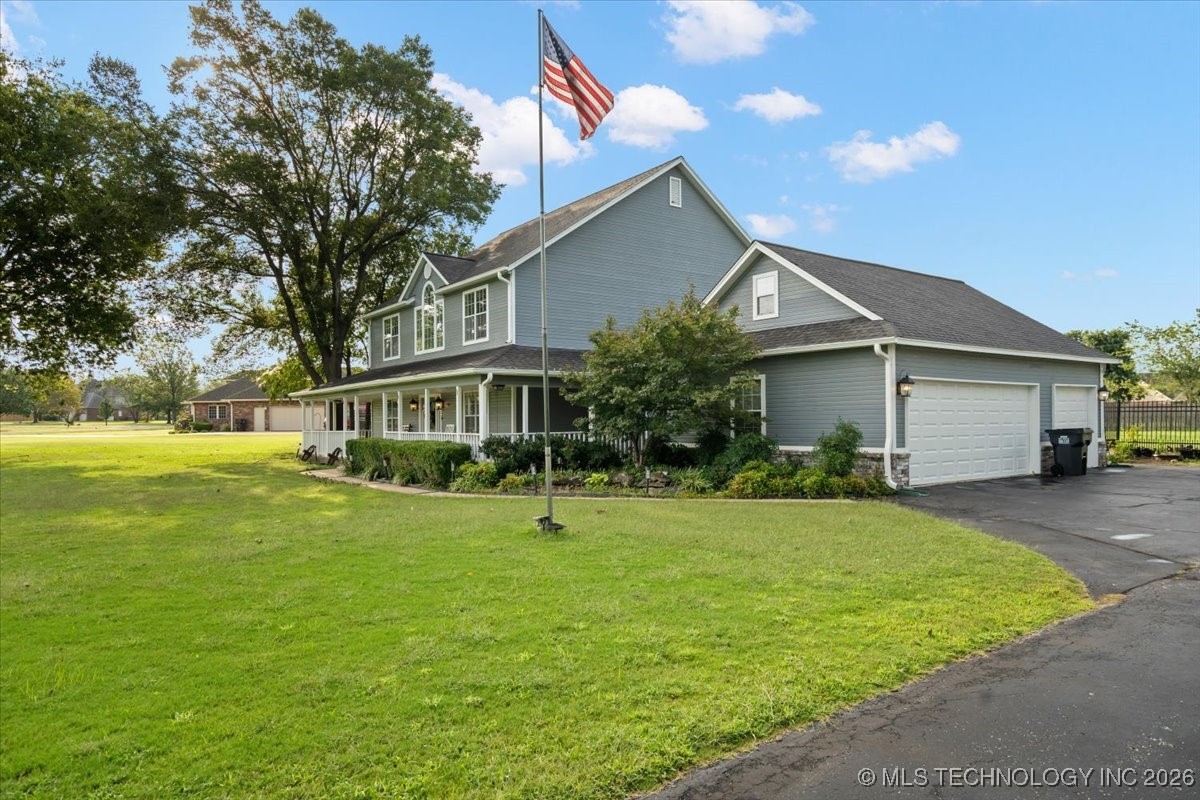 15412 E 78th Street N Property Photo 3