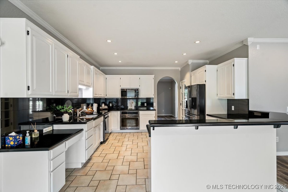 15412 E 78th Street N Property Photo 12