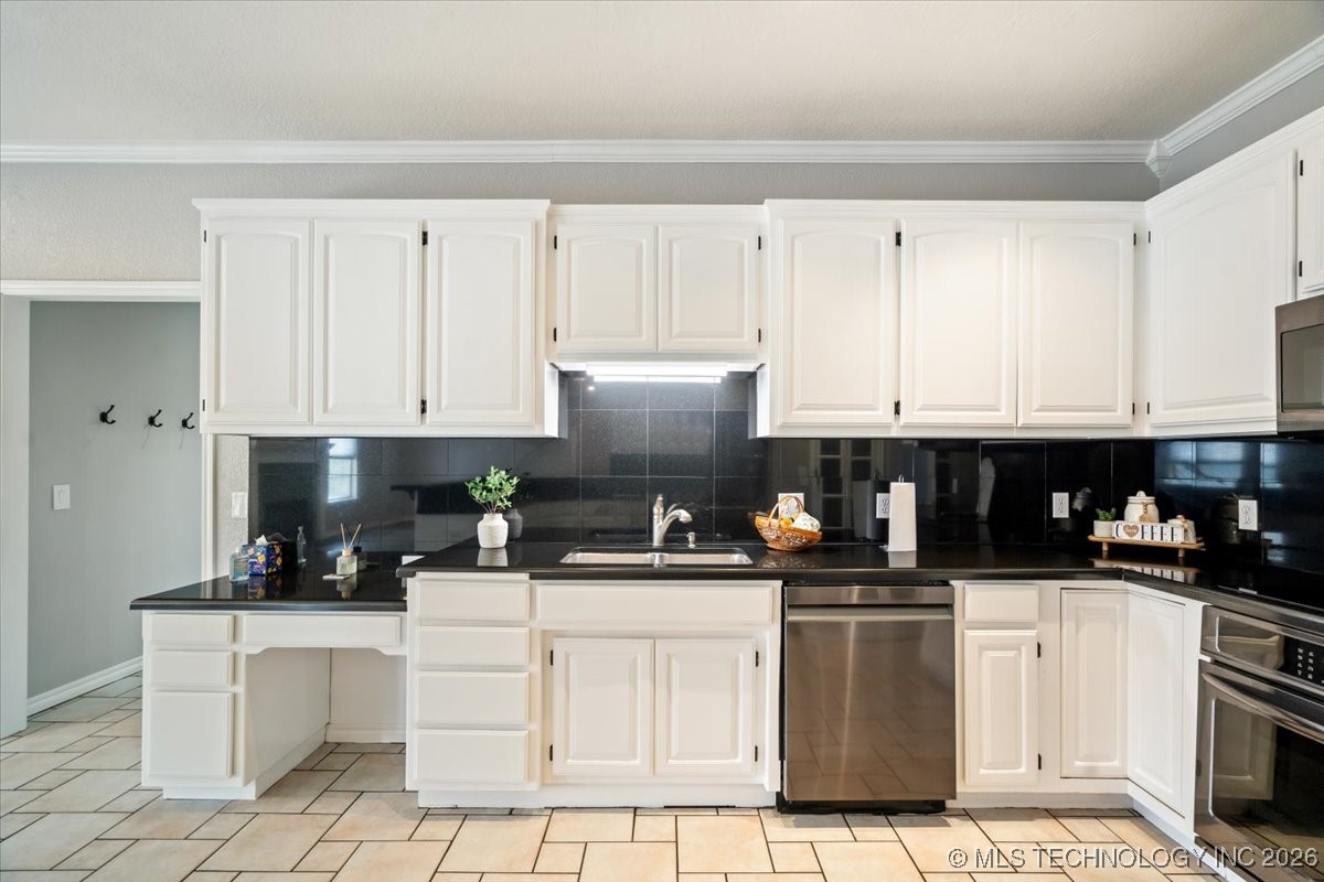 15412 E 78th Street N Property Photo 14