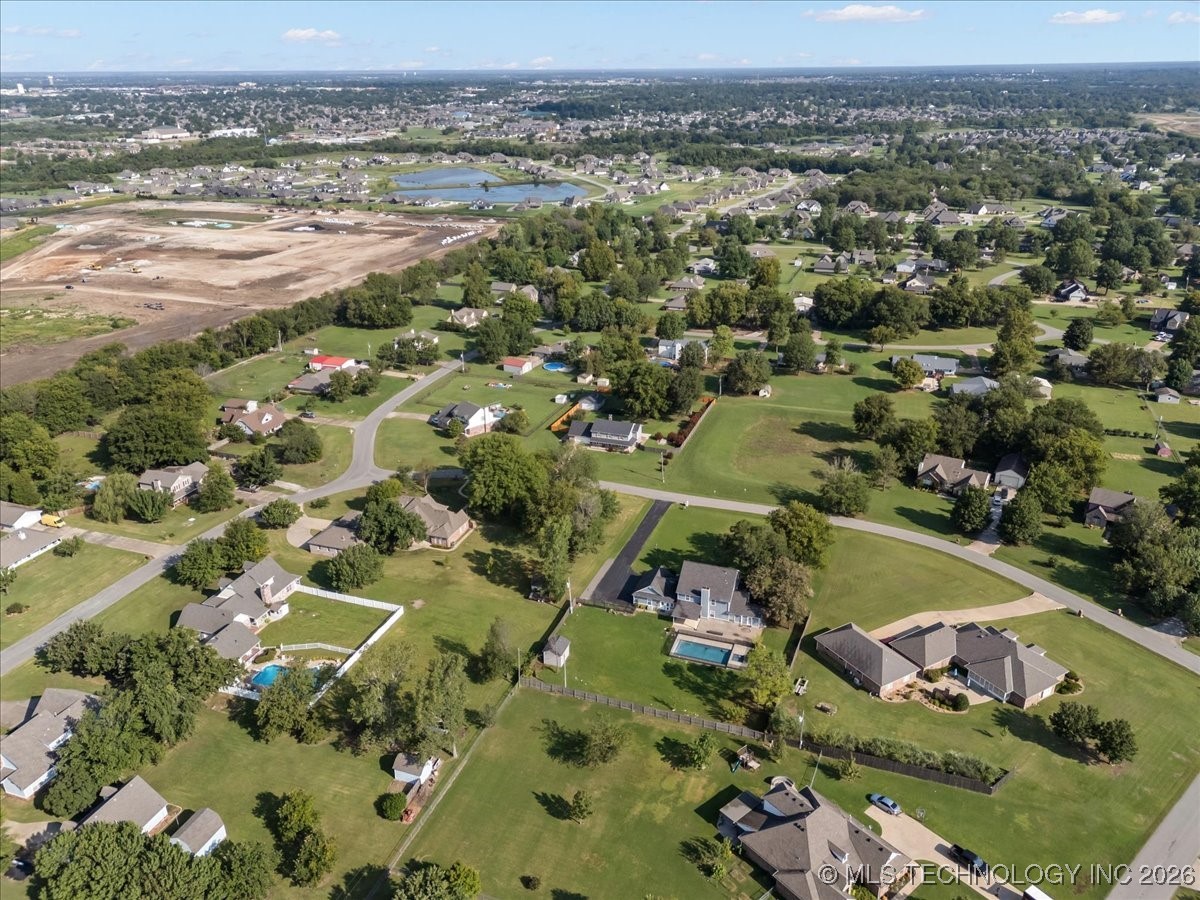 15412 E 78th Street N Property Photo 56