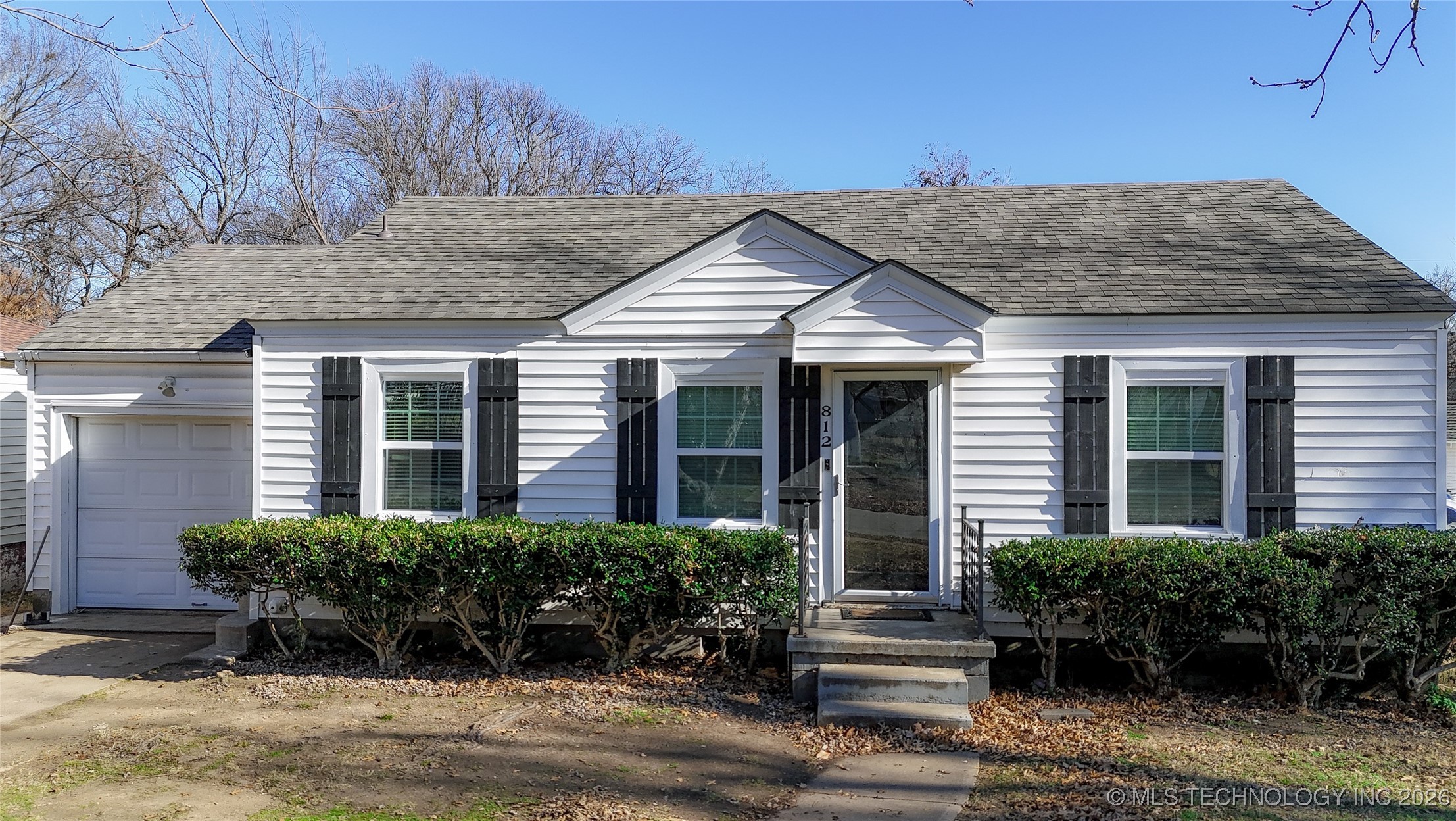 812 S Johnston Street Property Photo 7