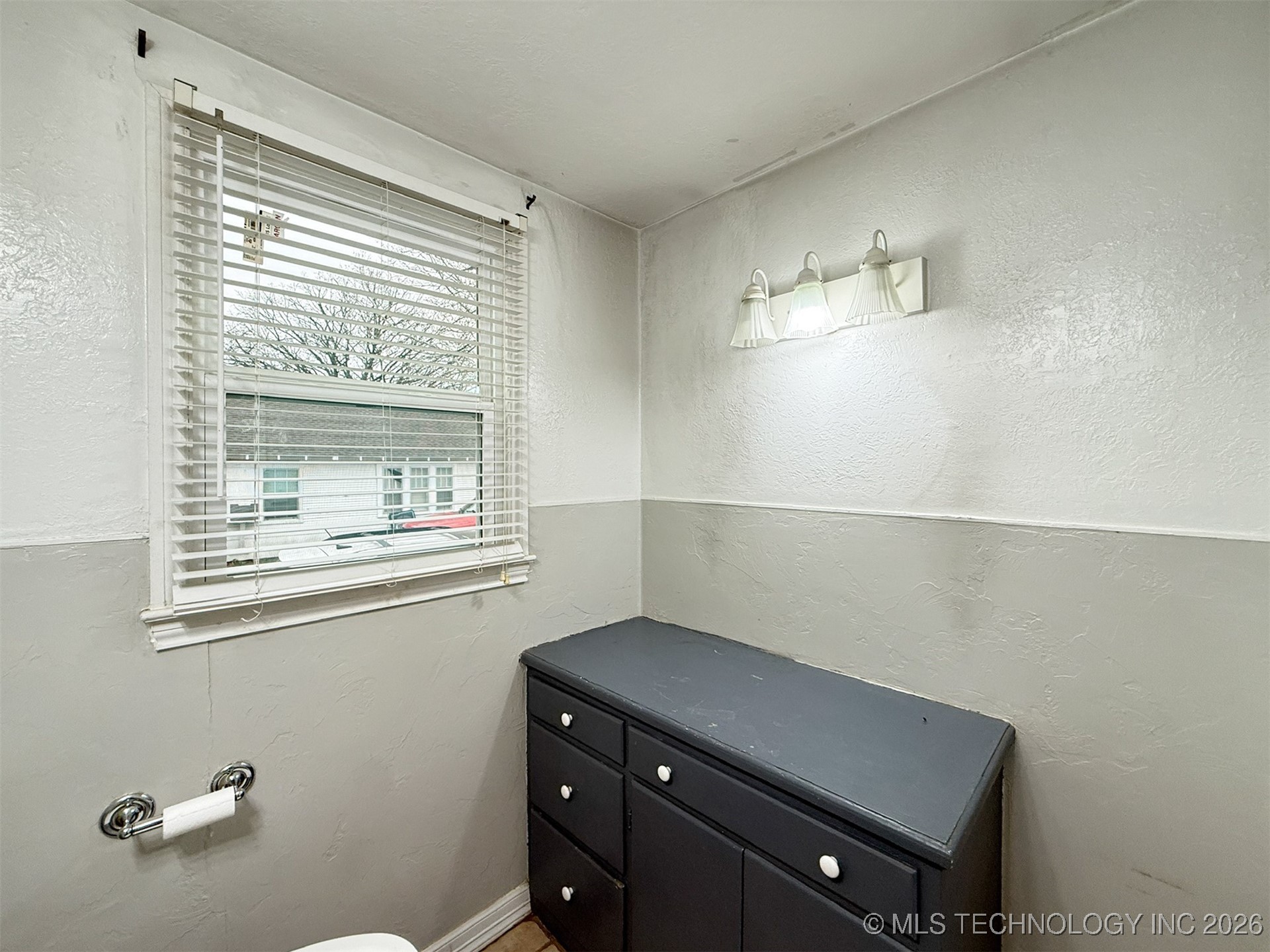 812 S Johnston Street Property Photo 27