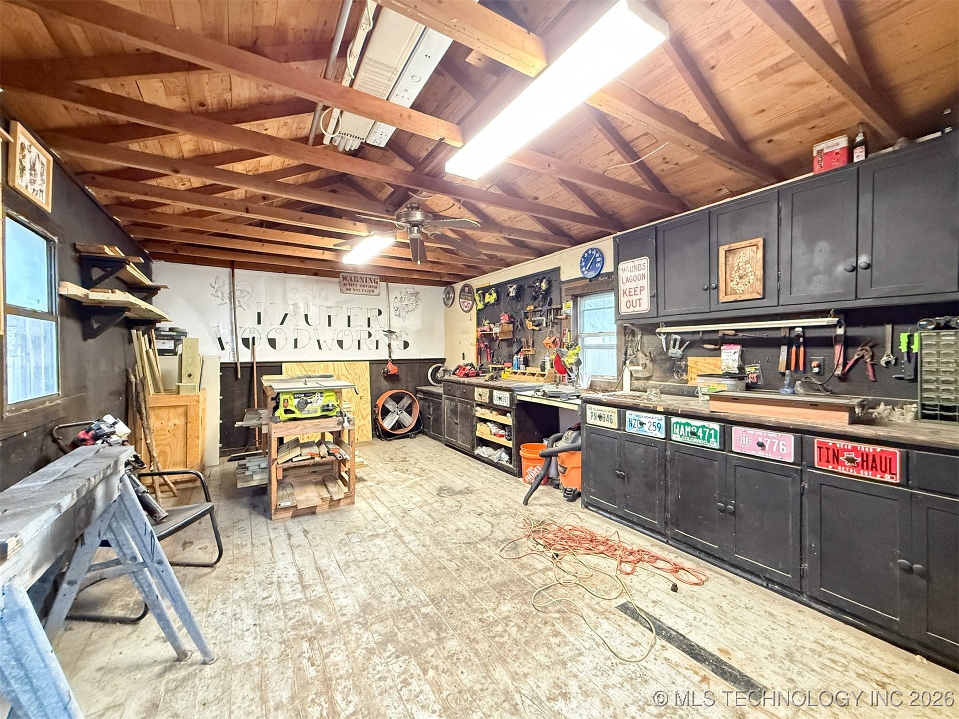 812 S Johnston Street Property Photo 33