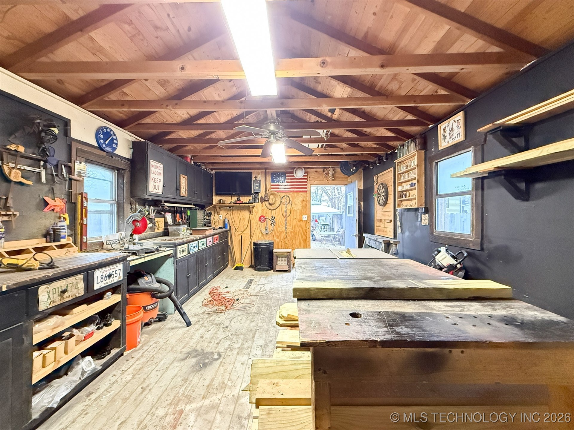 812 S Johnston Street Property Photo 34