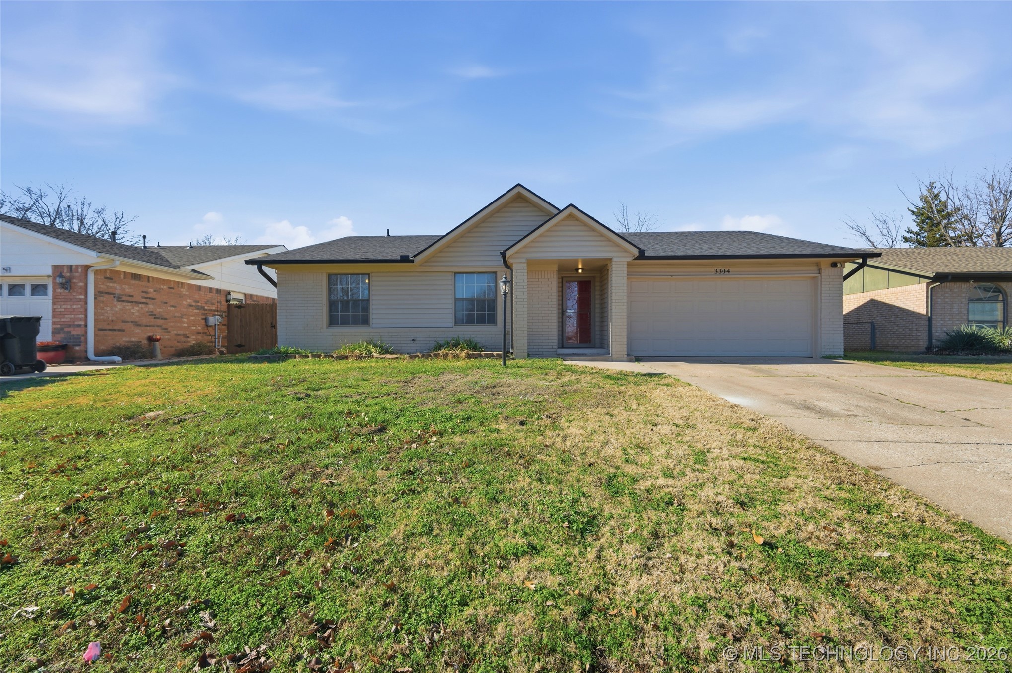 3304 S Ash Court Property Photo 1