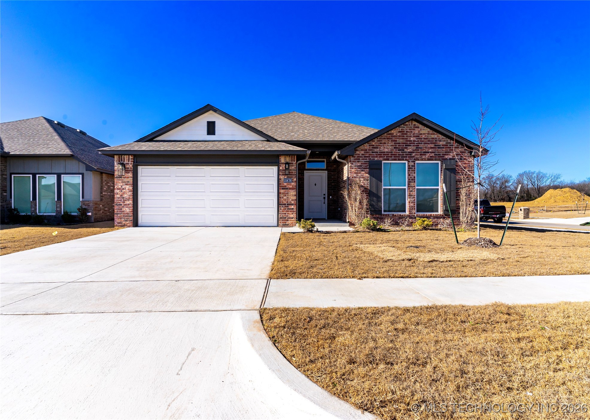 10876 S 271st East Avenue Property Photo 1