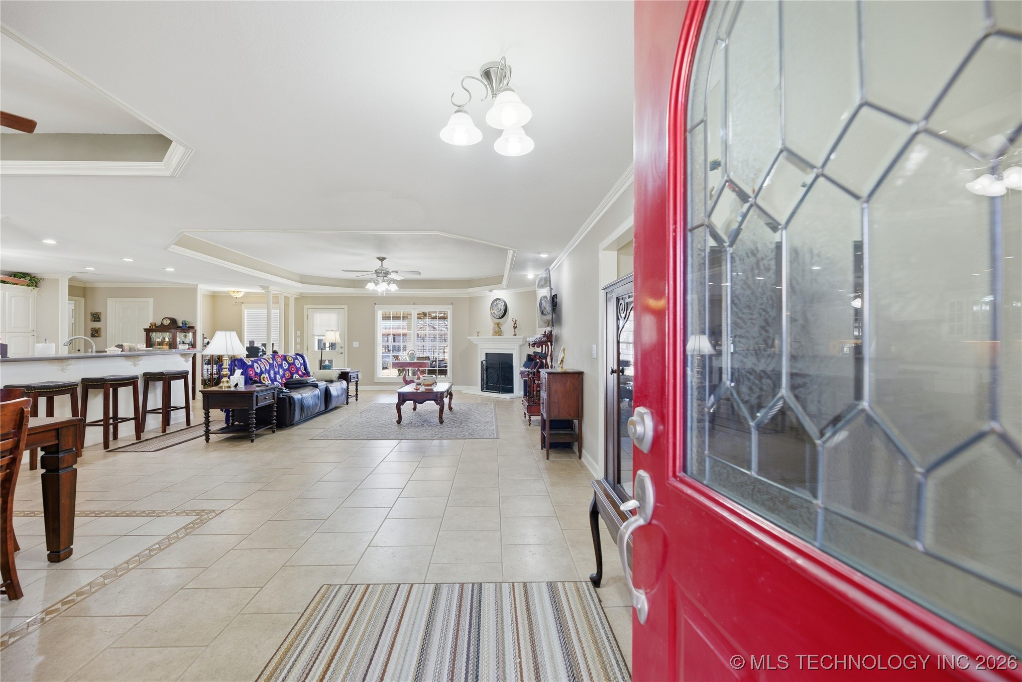 120 S Madison Avenue Property Photo 4