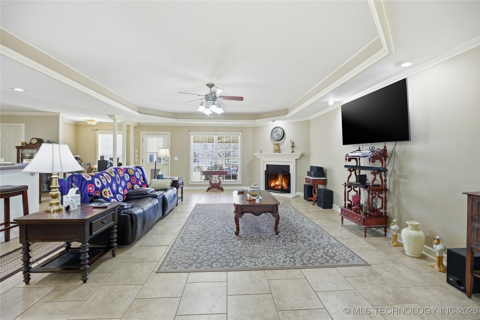 120 S Madison Avenue Property Photo 7