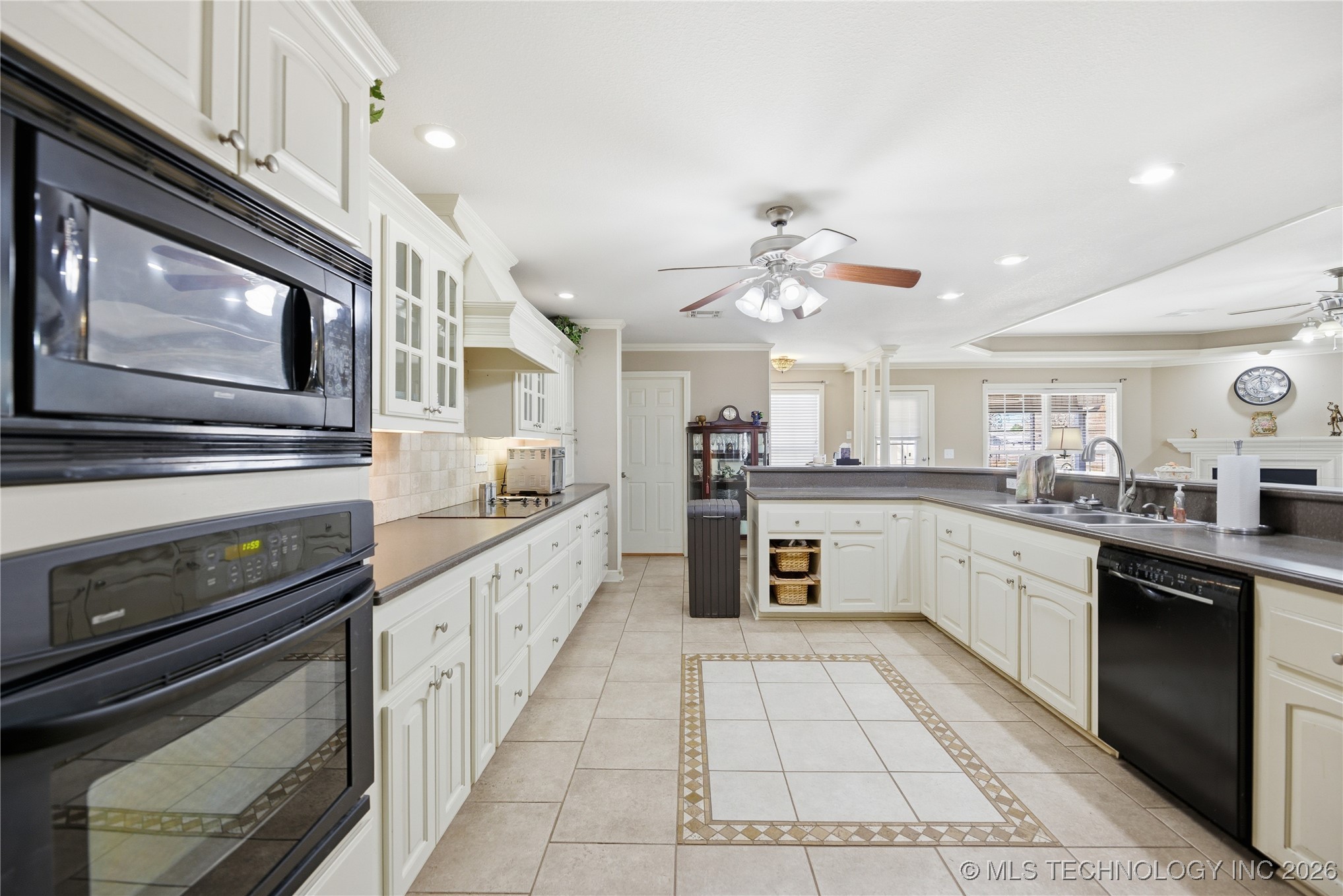 120 S Madison Avenue Property Photo 13