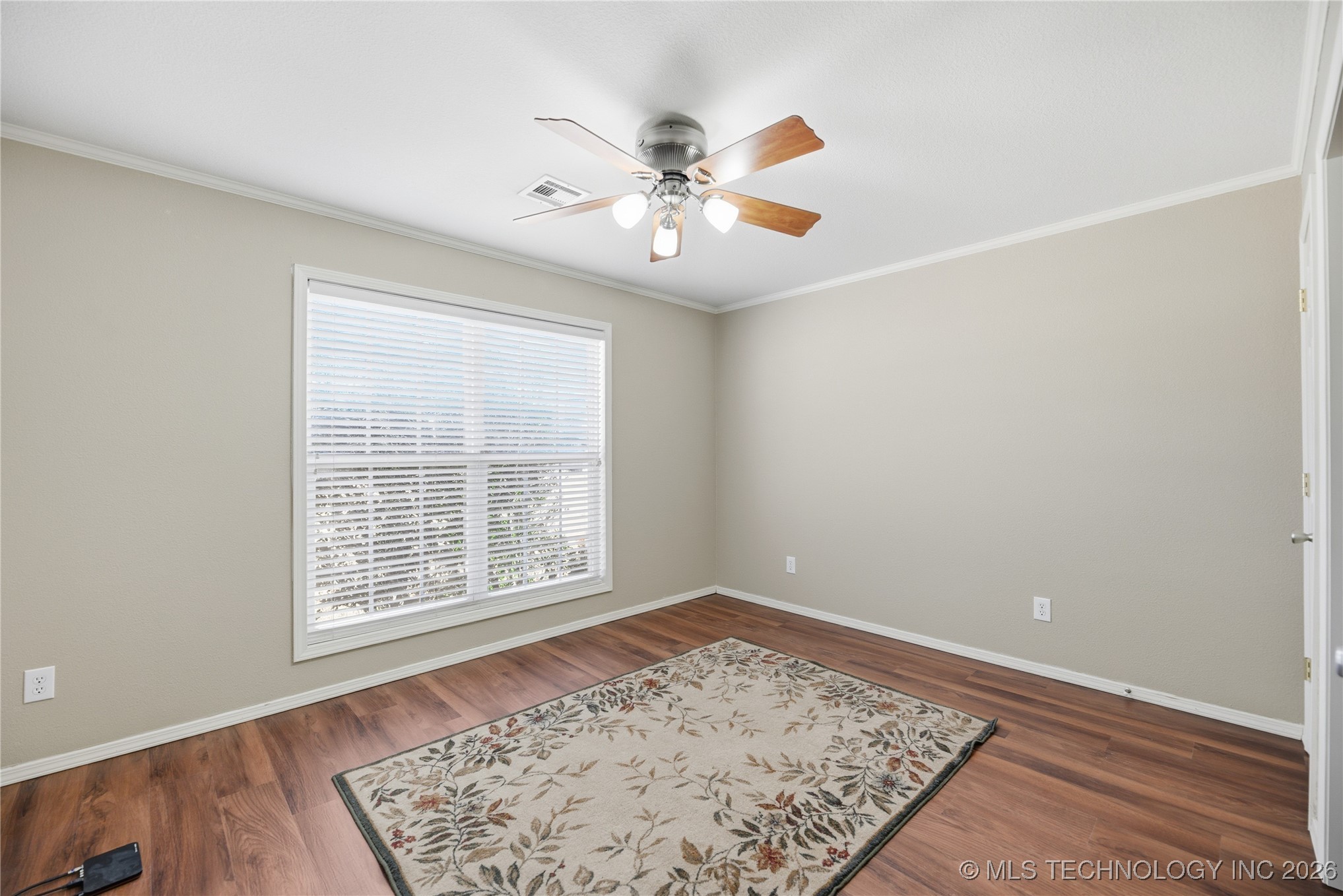 120 S Madison Avenue Property Photo 18