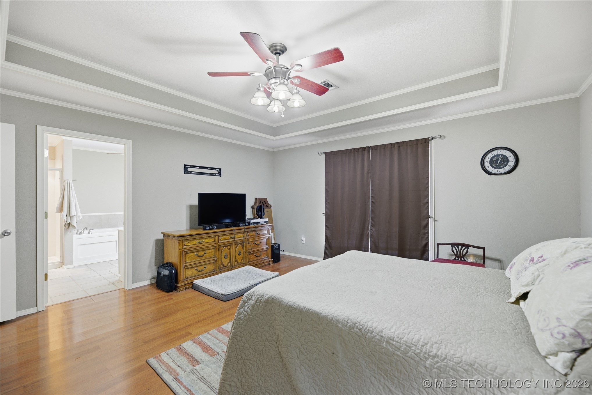 120 S Madison Avenue Property Photo 24