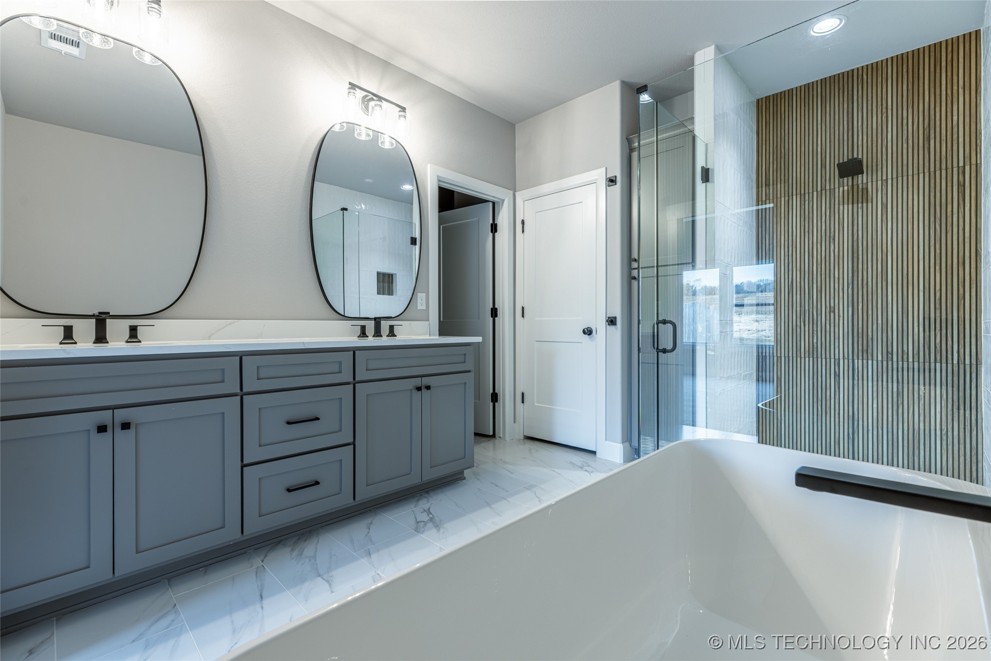 27909 E 107th Street S Property Photo 25