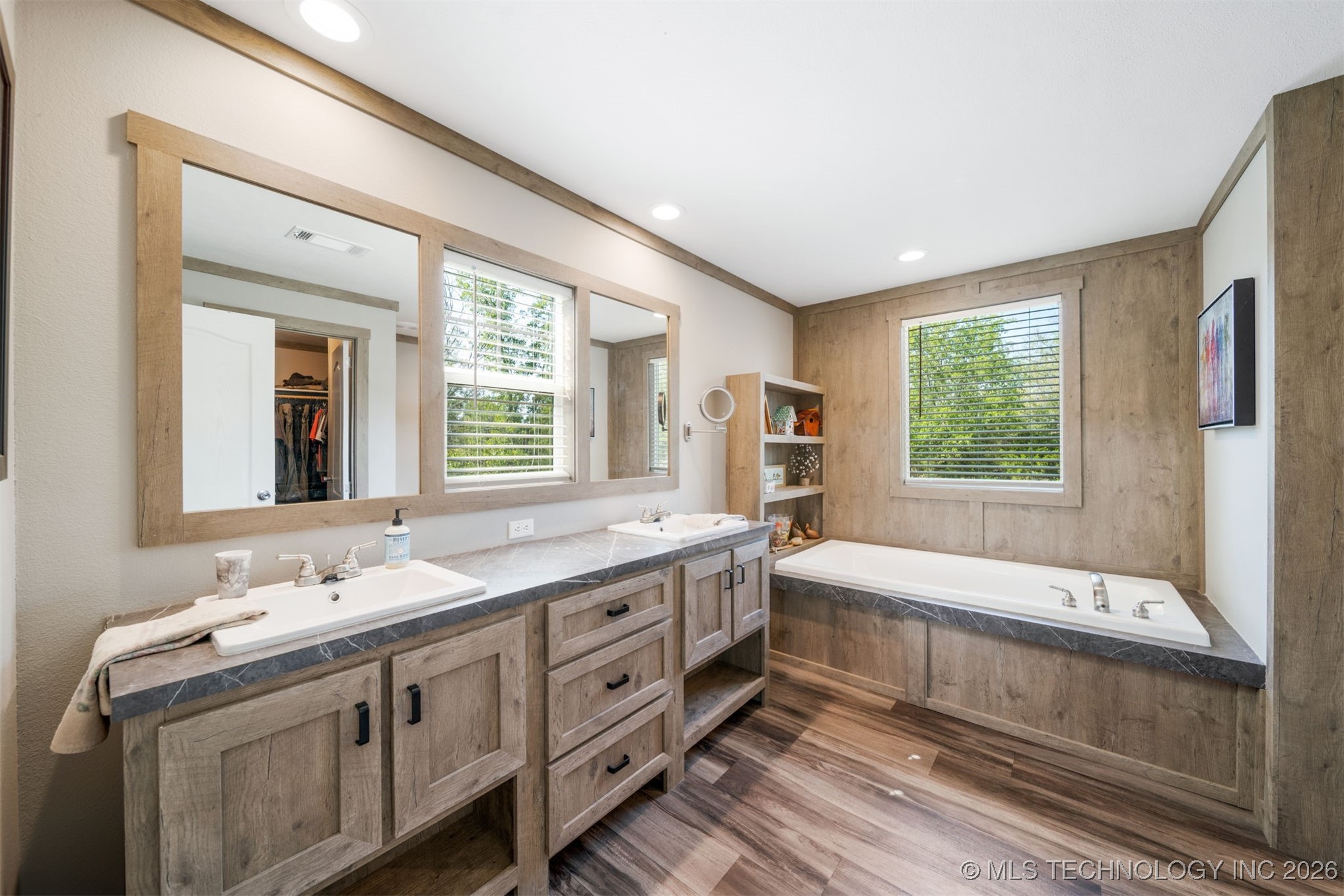 4200 W 730 Road Property Photo 11