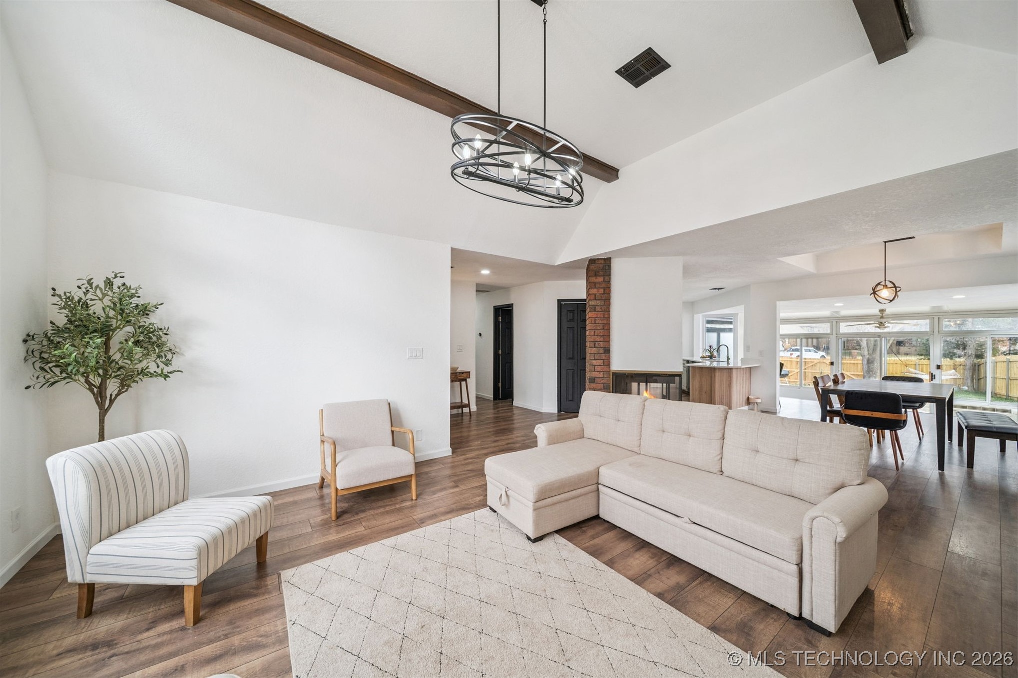 6331 S 90th East Court Property Photo 6