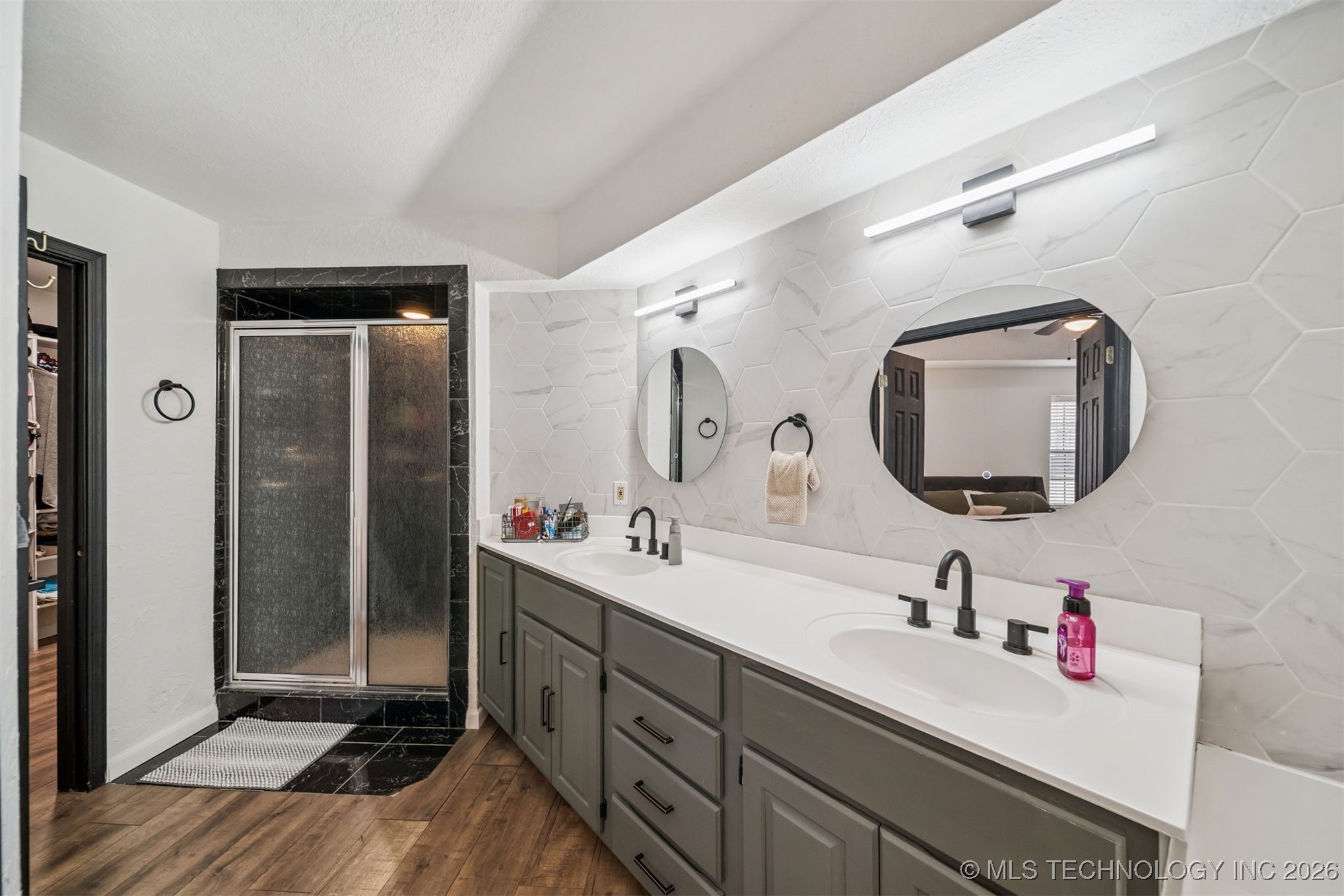 6331 S 90th East Court Property Photo 16