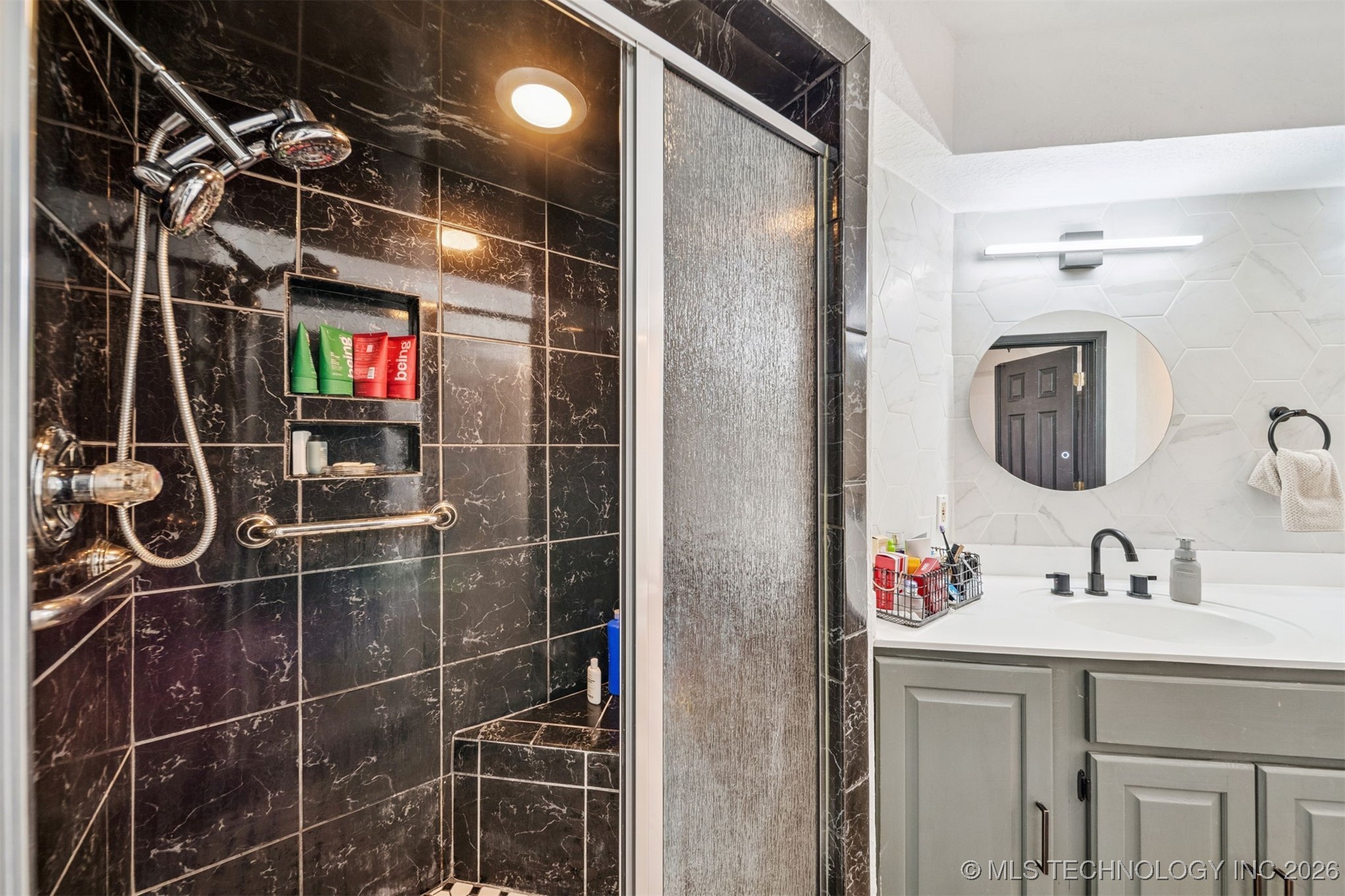 6331 S 90th East Court Property Photo 17