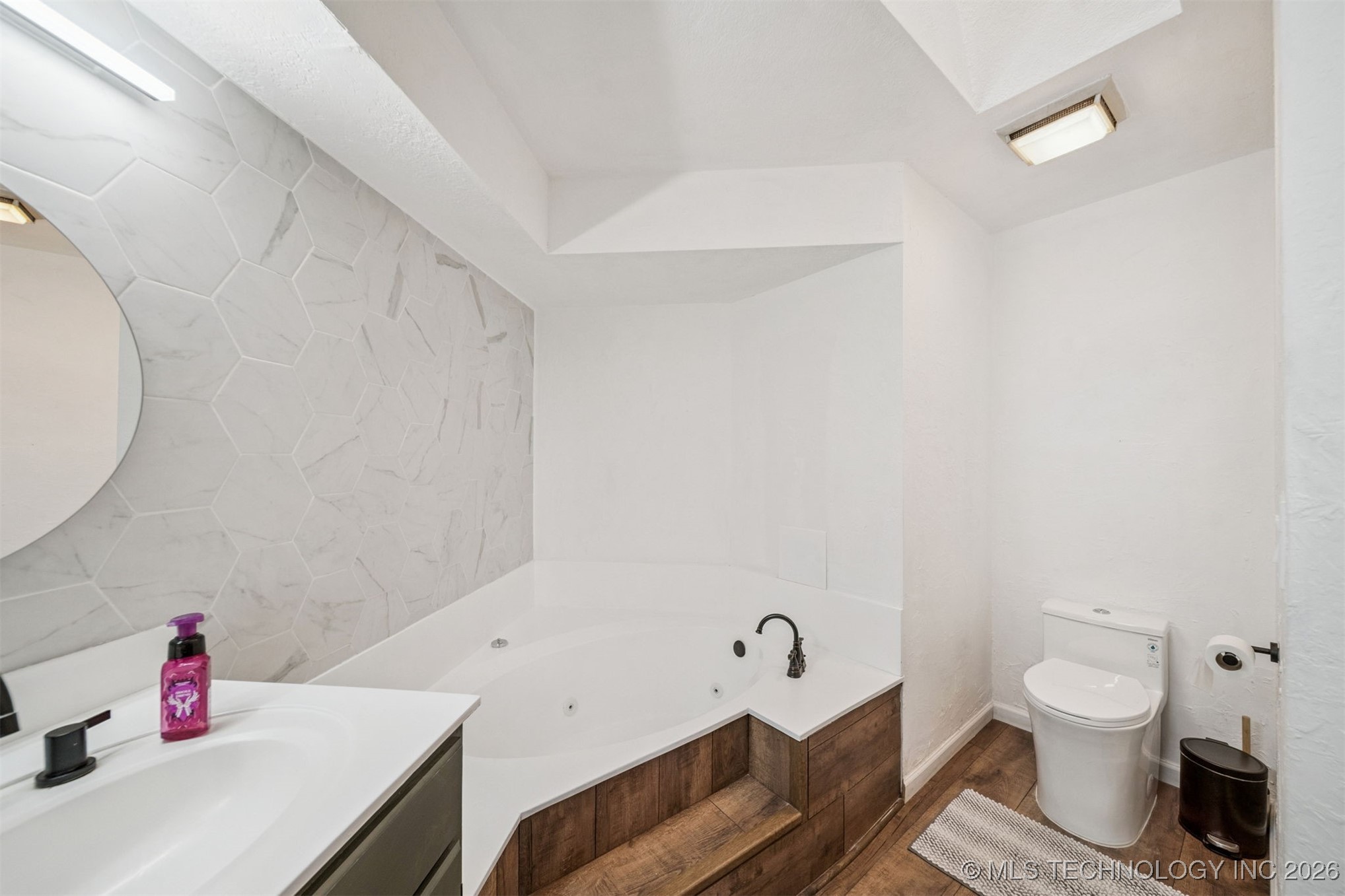 6331 S 90th East Court Property Photo 18