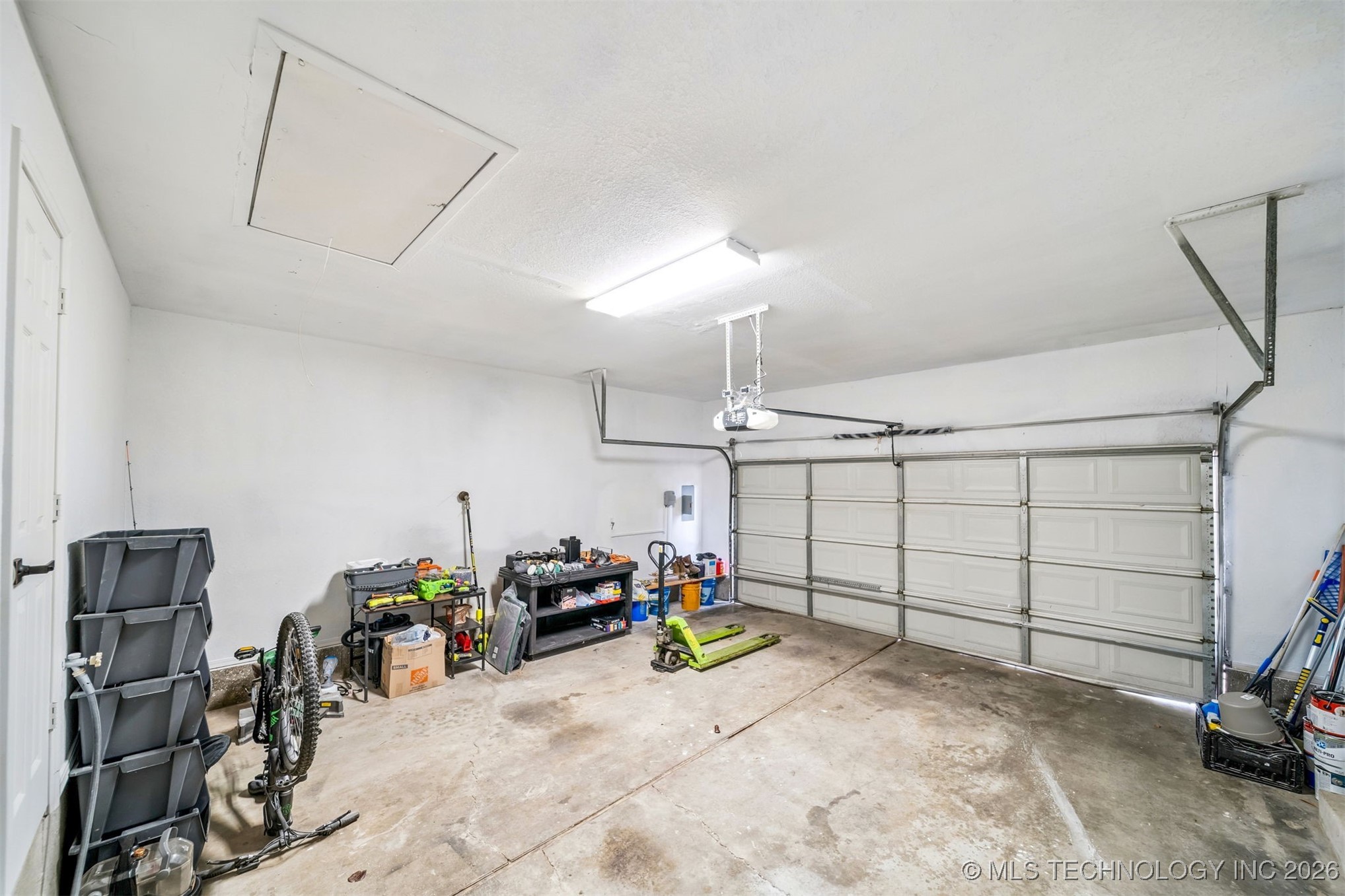 6331 S 90th East Court Property Photo 24