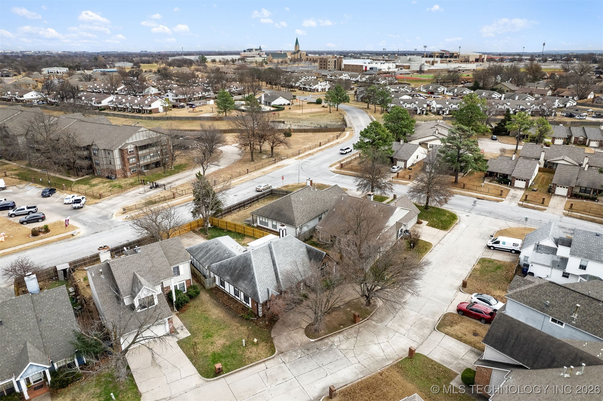 6331 S 90th East Court Property Photo 31