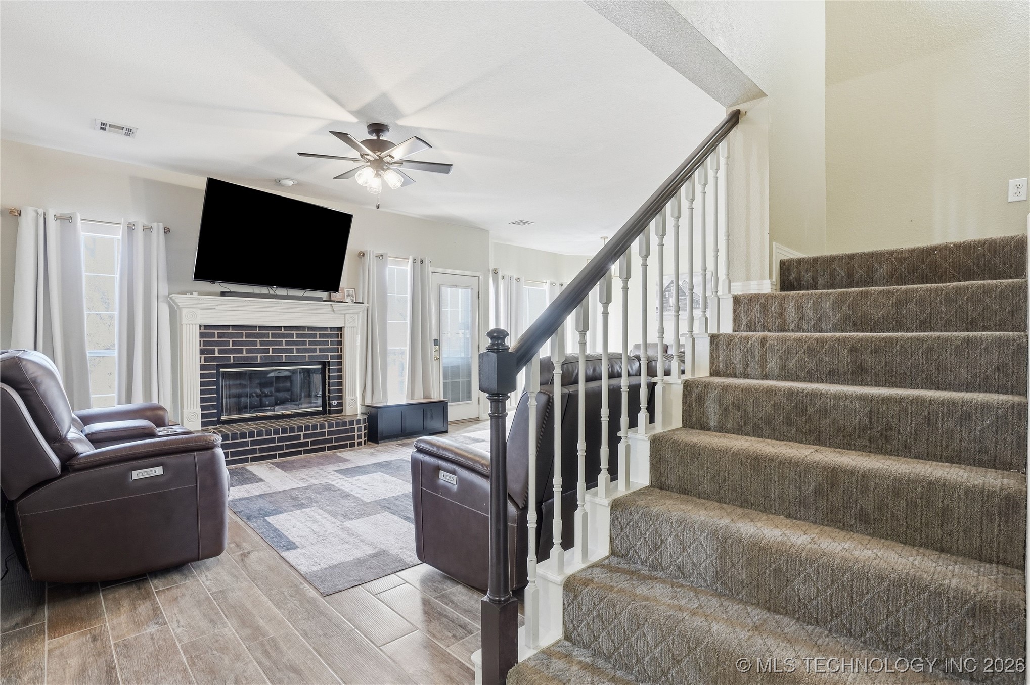 1761 Holly Avenue Property Photo 8