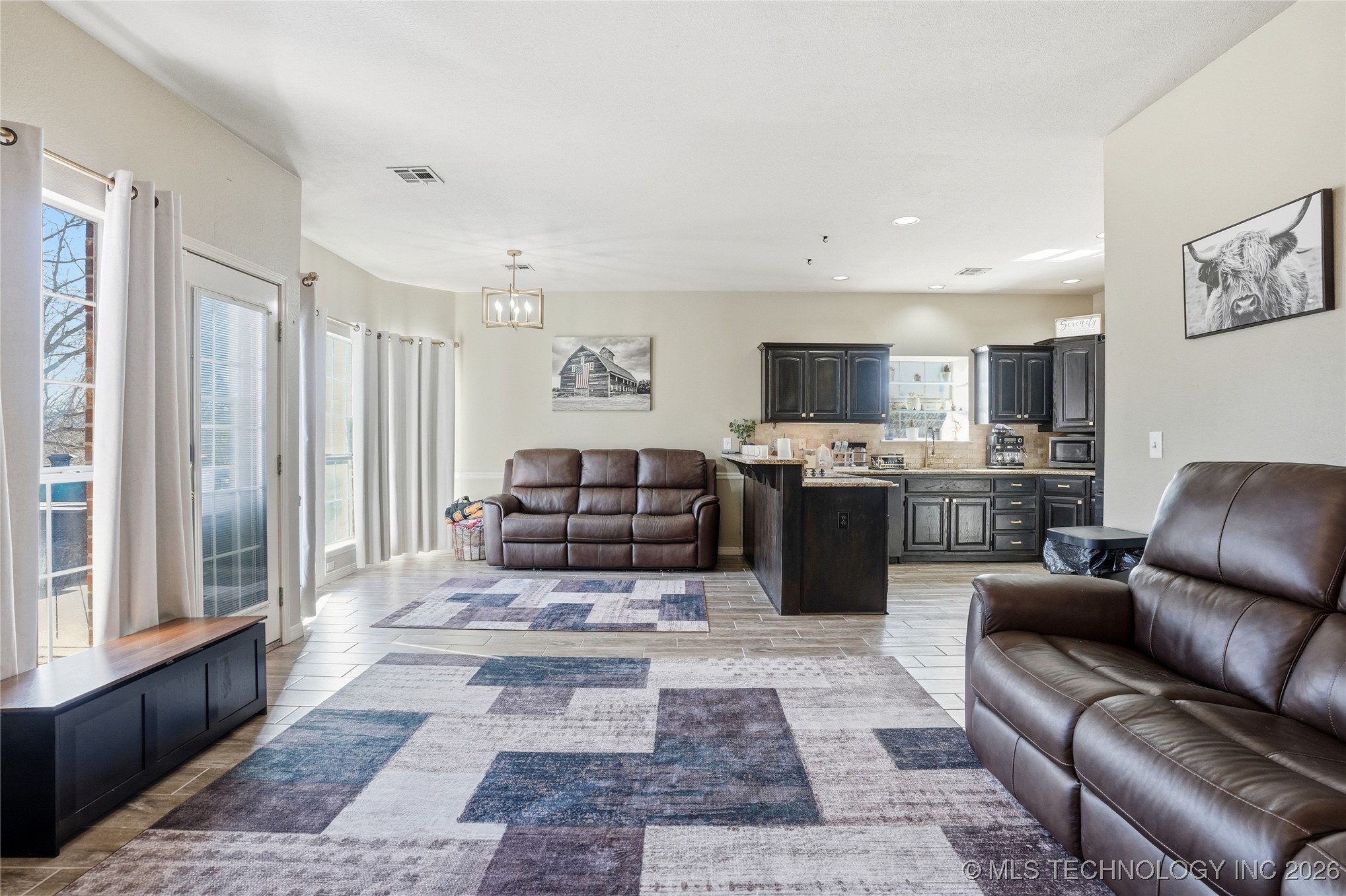 1761 Holly Avenue Property Photo 11