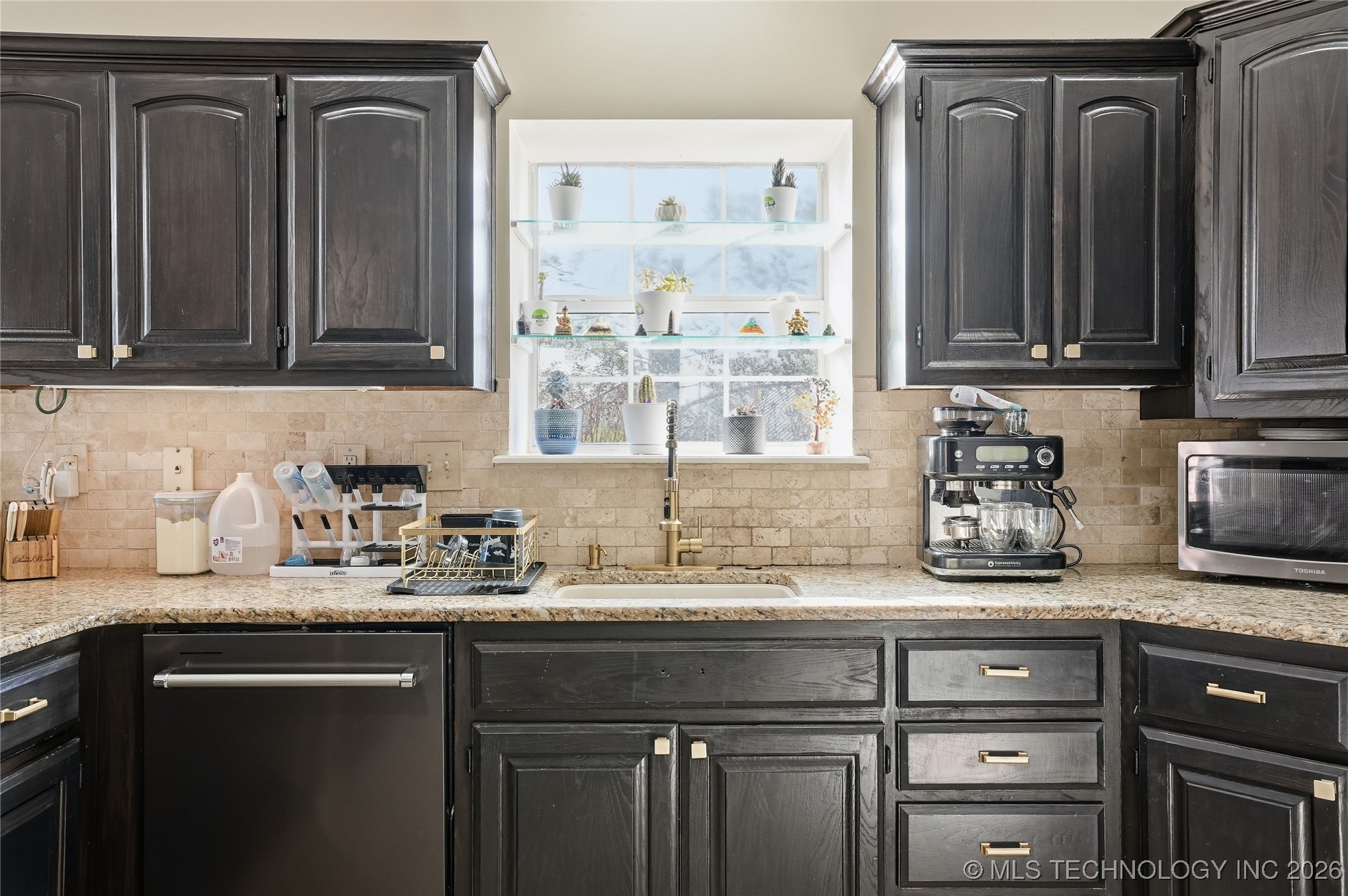 1761 Holly Avenue Property Photo 22