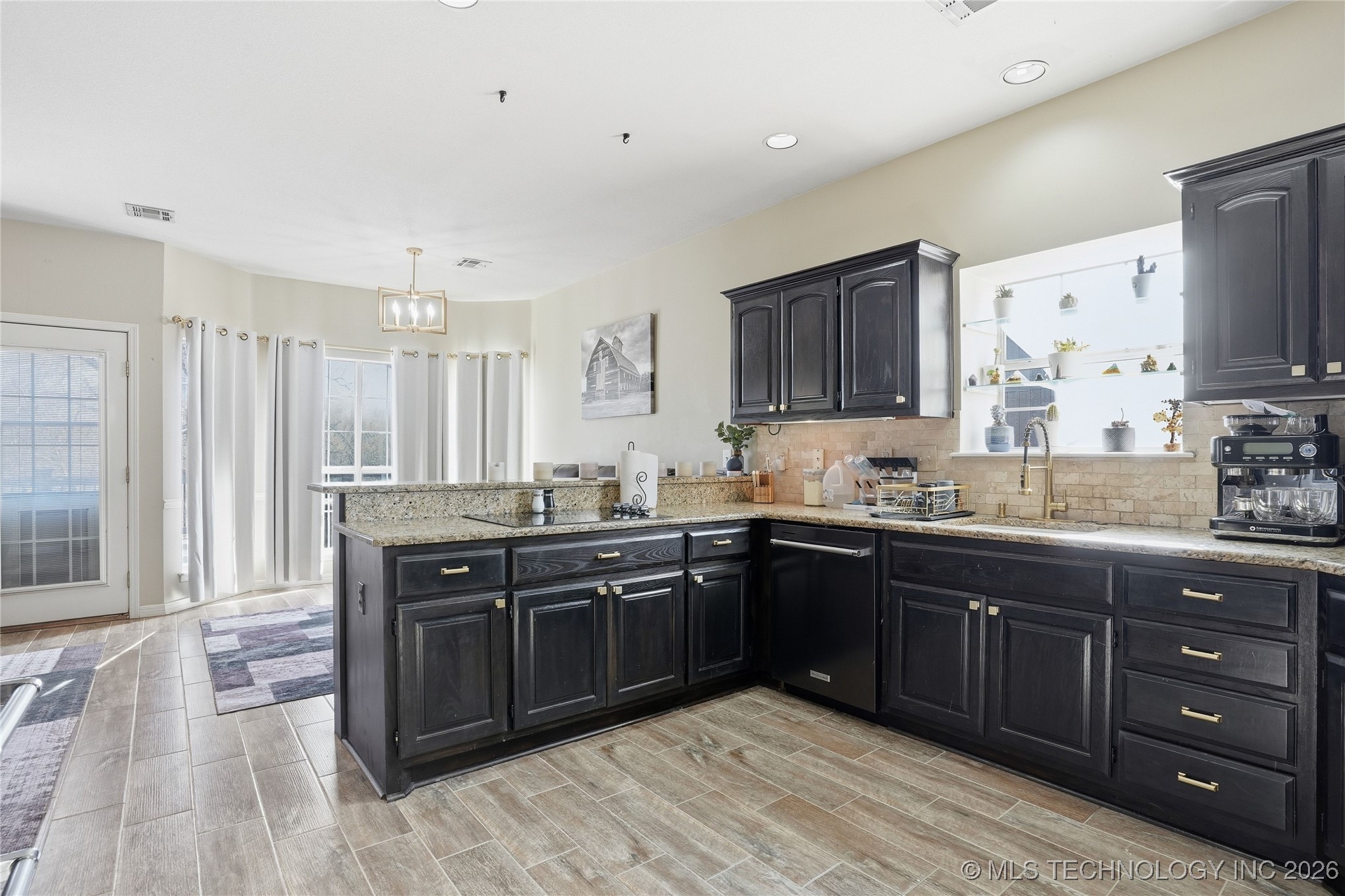 1761 Holly Avenue Property Photo 28