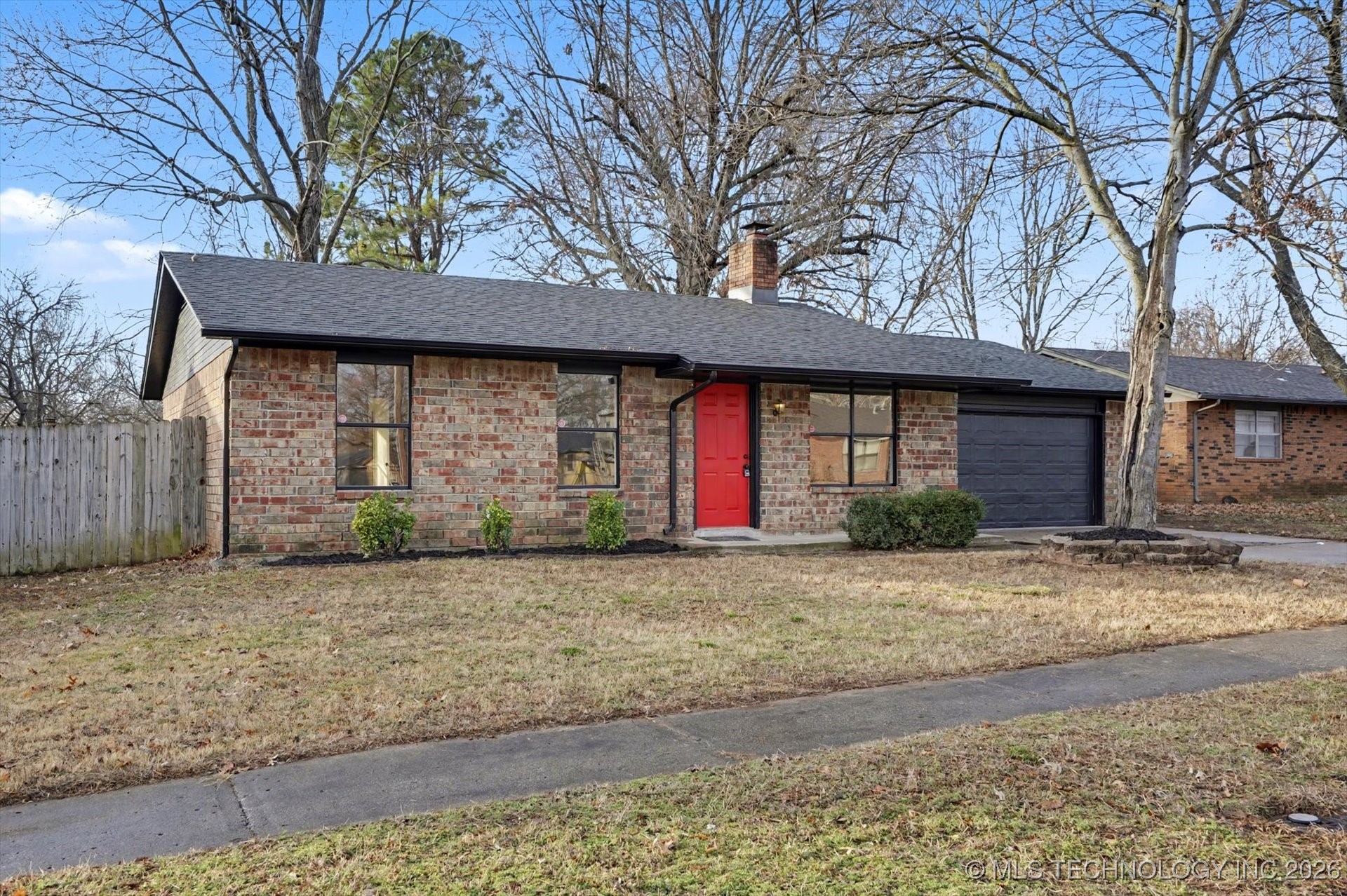 4609 W Charleston Street Property Photo 2