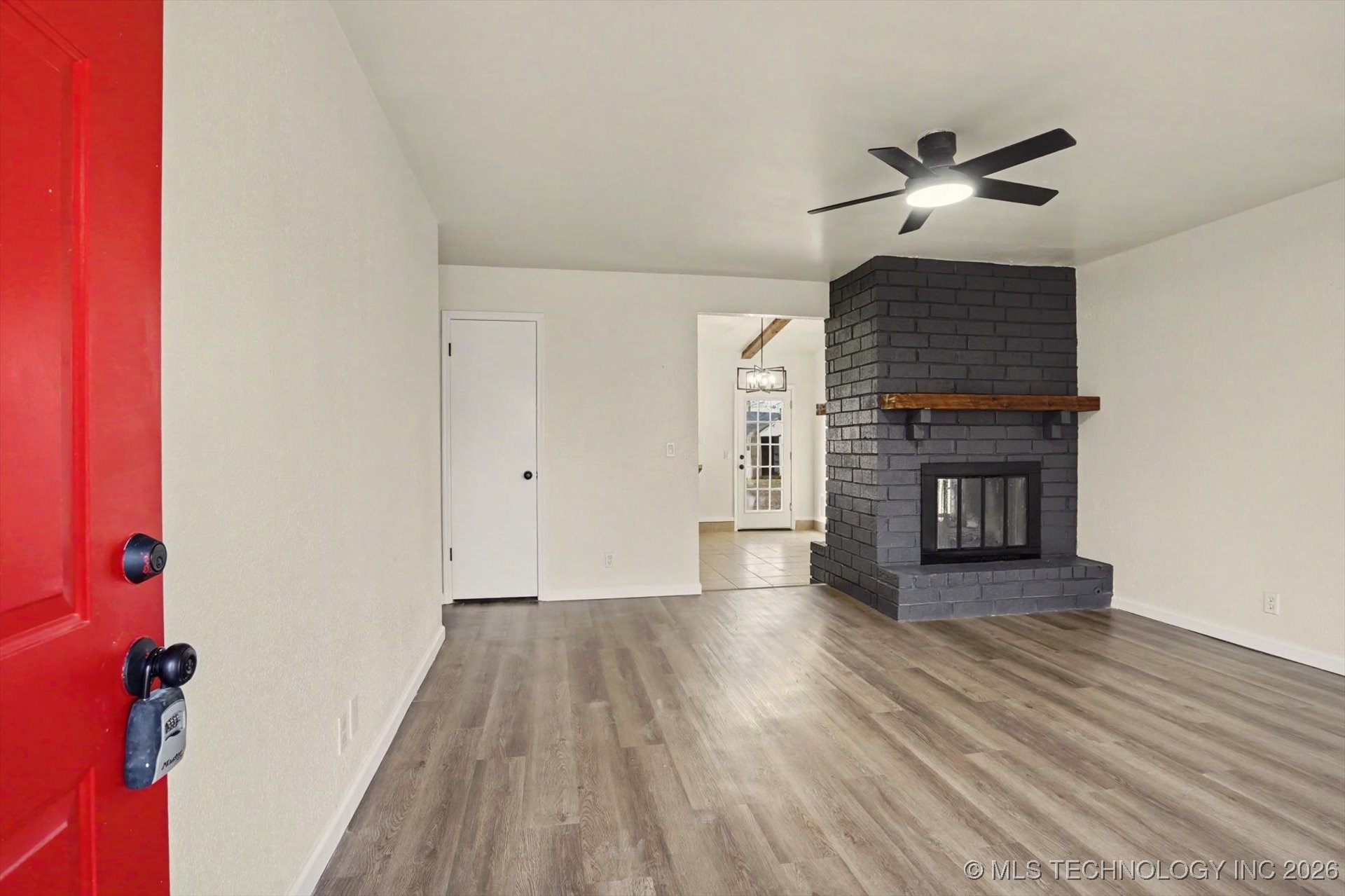 4609 W Charleston Street Property Photo 3