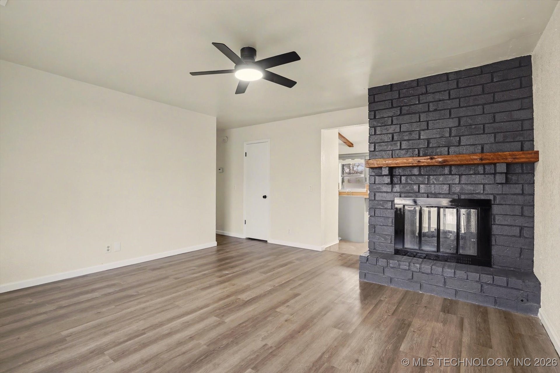 4609 W Charleston Street Property Photo 6