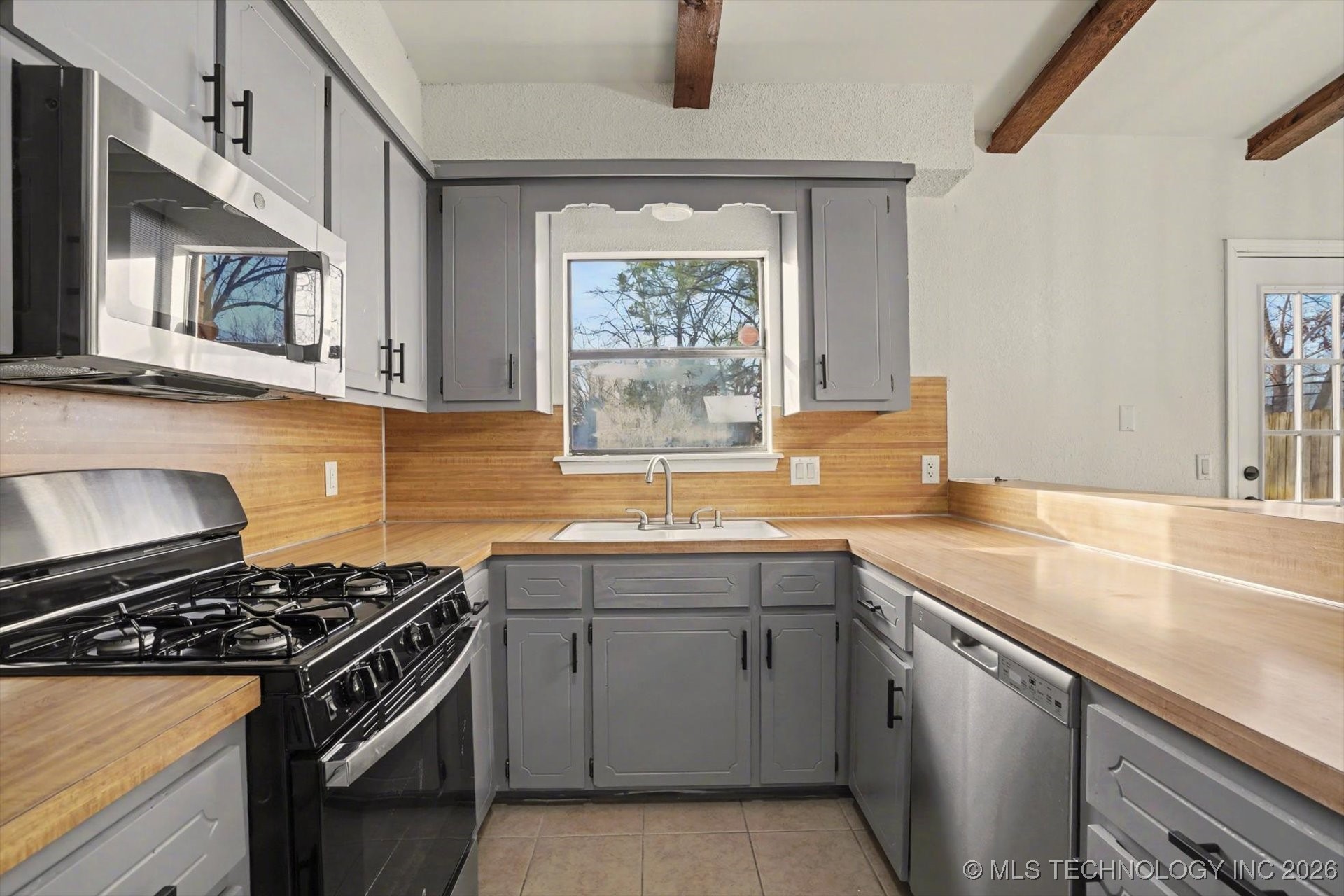 4609 W Charleston Street Property Photo 12